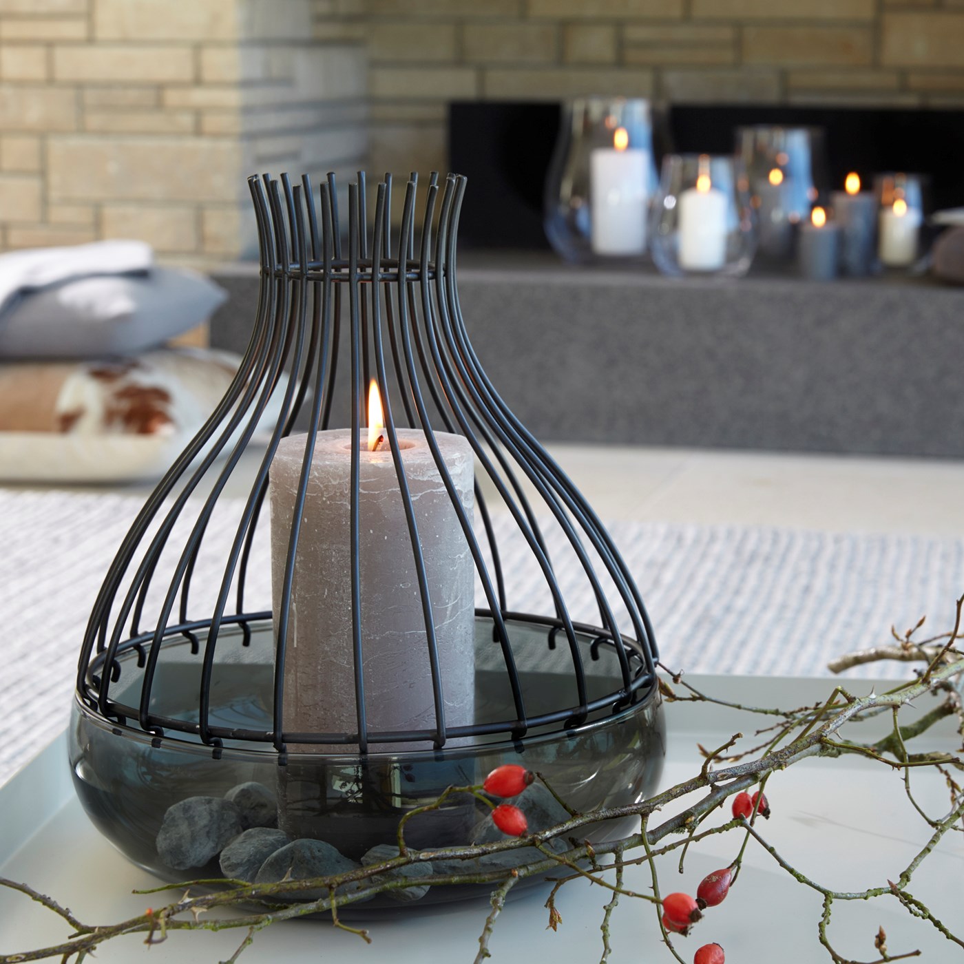 Svícen 29 cm s černou kovovou krytkou_1