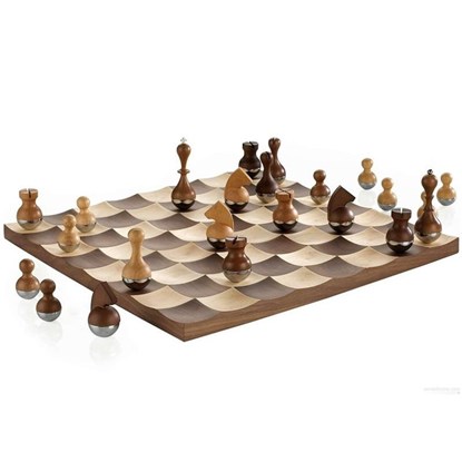 Šachy WOBBLE 38x38 cm, figurky se kývají_2