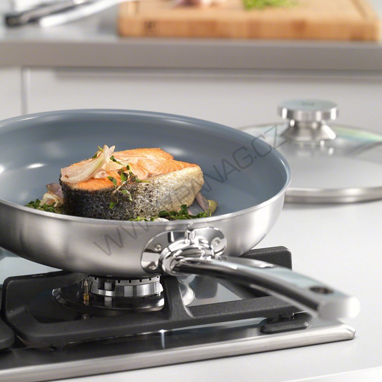 Pánev PRIME 24 cm s nepřilnavou vrstvou_0