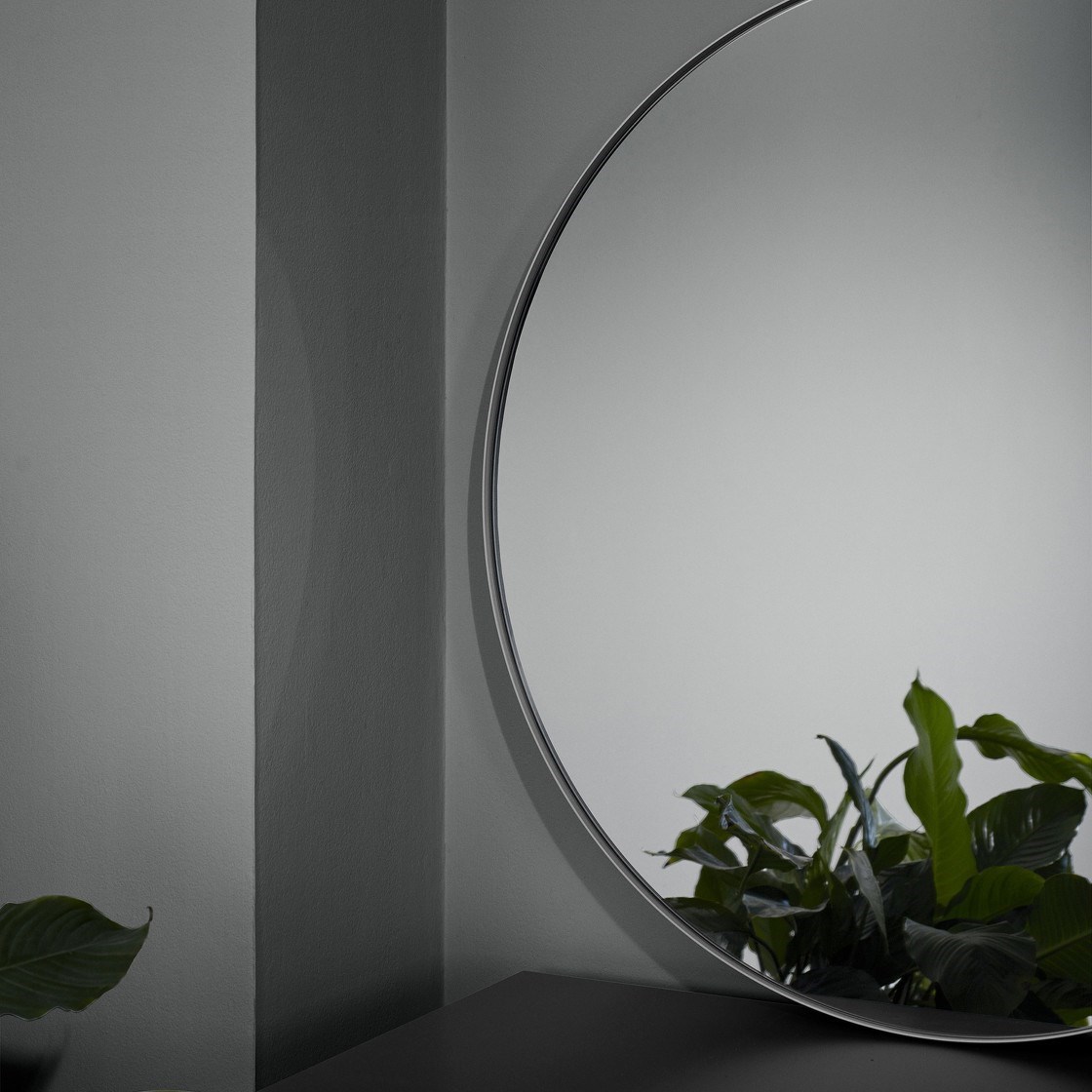 Obrázok z Okrúhle závesné zrkadlo RIM 80 cm nomad