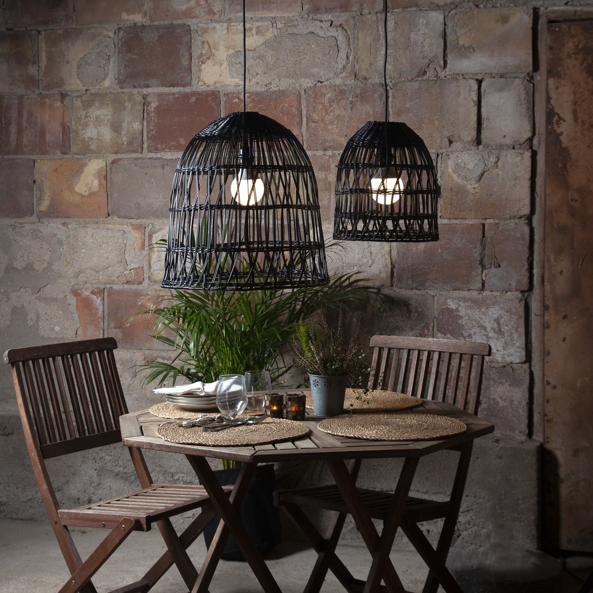 Stínítko KNUTE V.33 cm černé_0