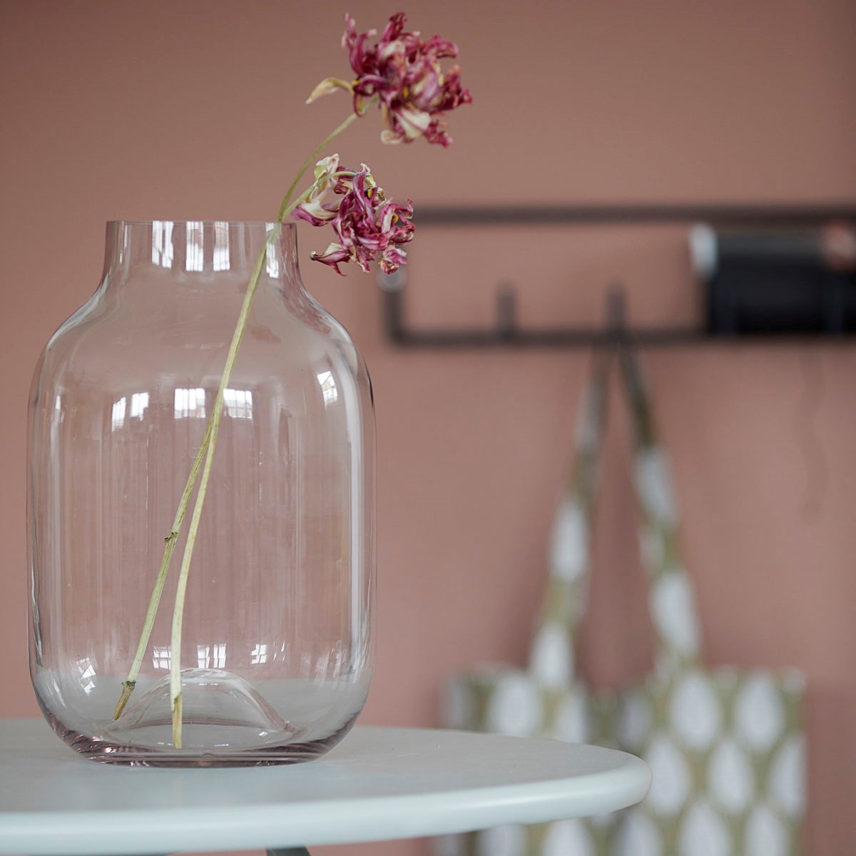 Váza SHAPED růžová 25,4 cm (Wl0145)_0