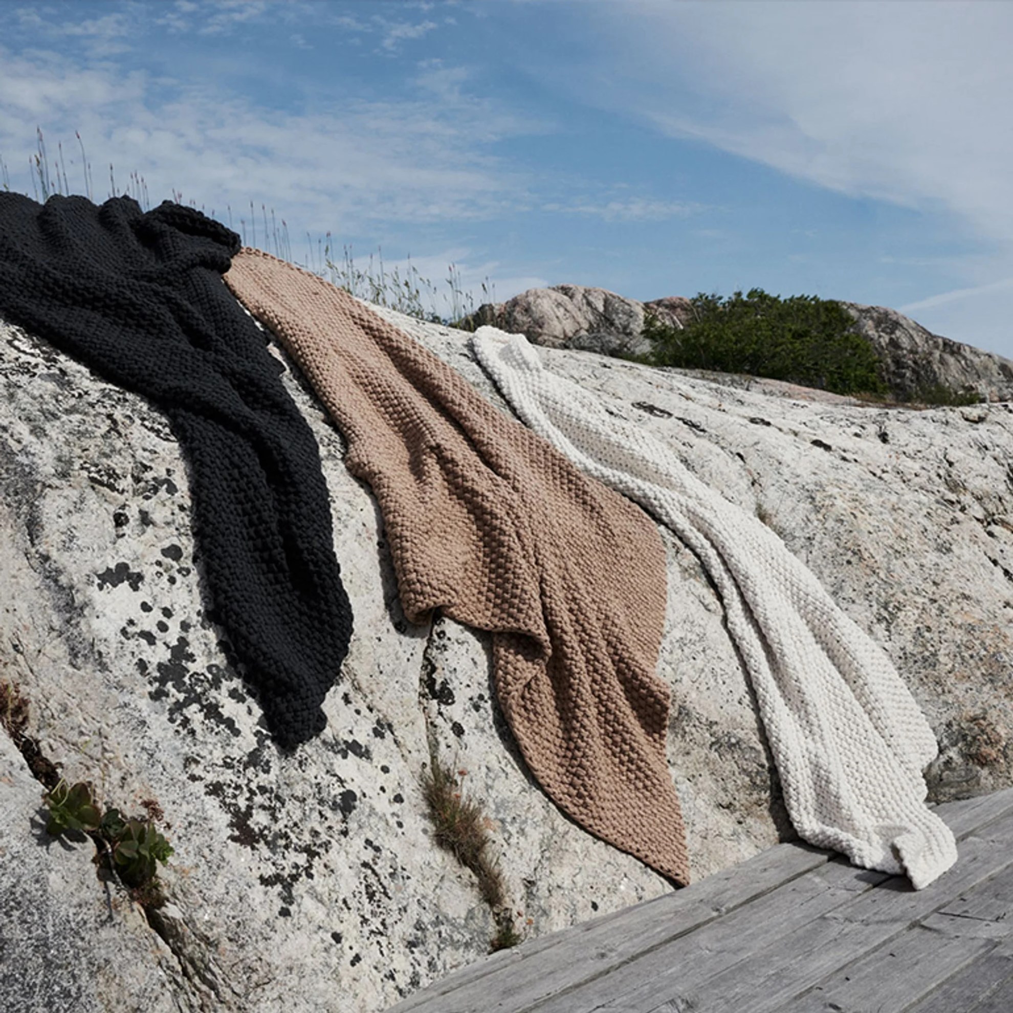 Přehoz 130x170 DROTTNINGHOLM hnědý_0