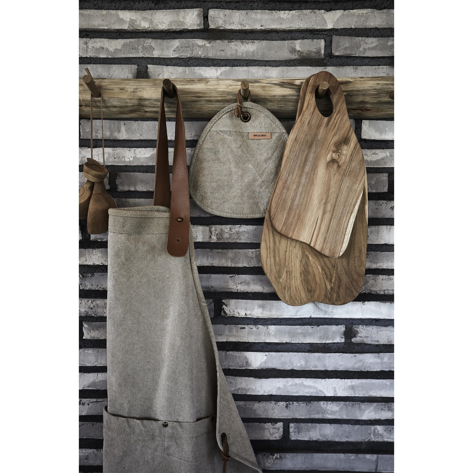 Věšák s 6-ti háčky dřevěný Alon L_5