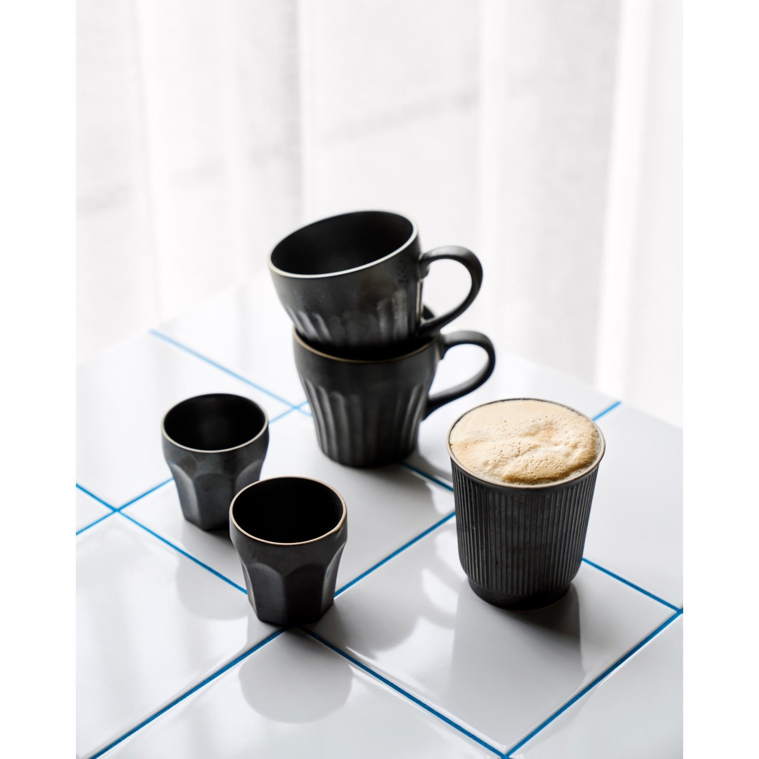 Hrnek s ouškem House Doctor BERICA 250ml černý_0