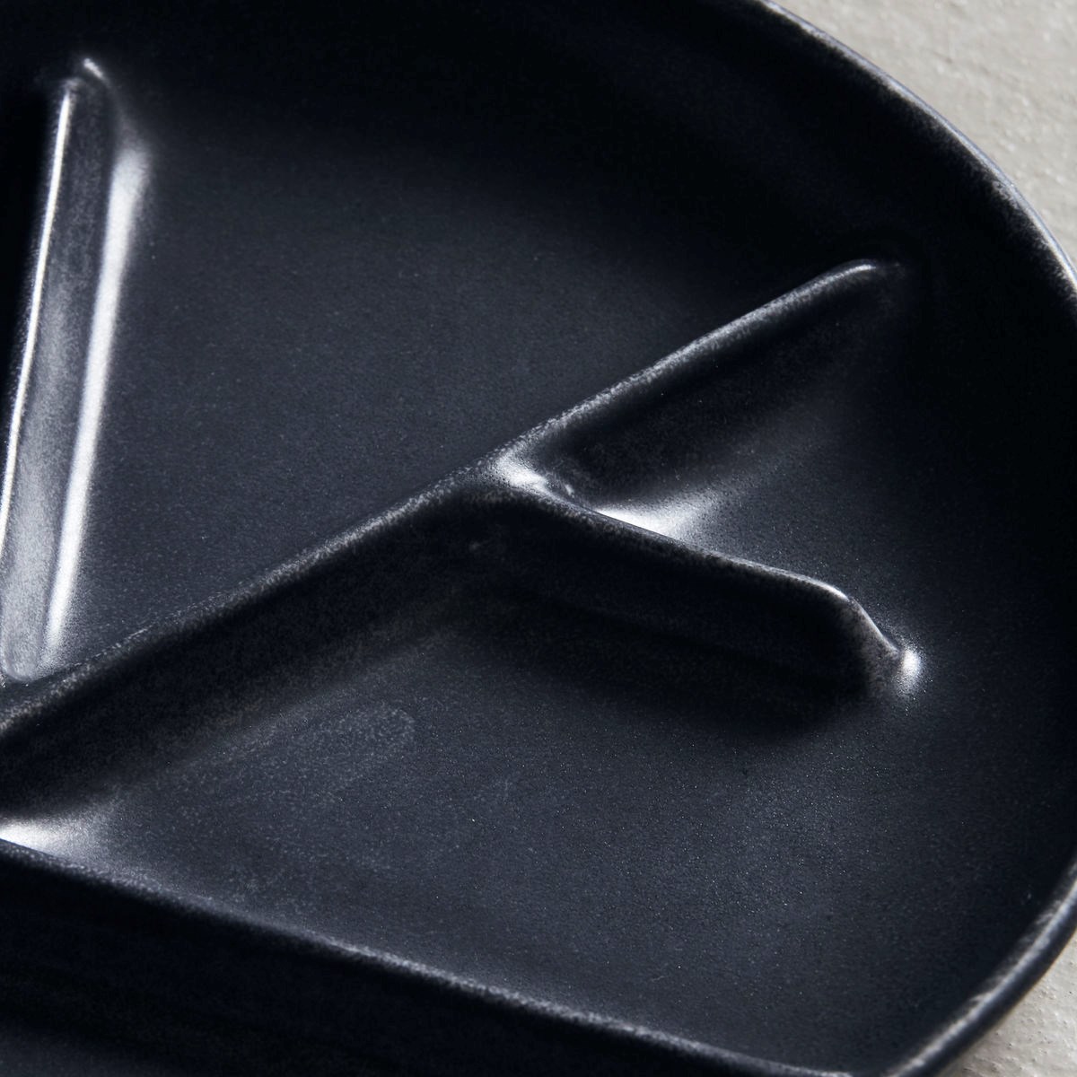 Talíř / miska BRANCH tm. Šedá_2