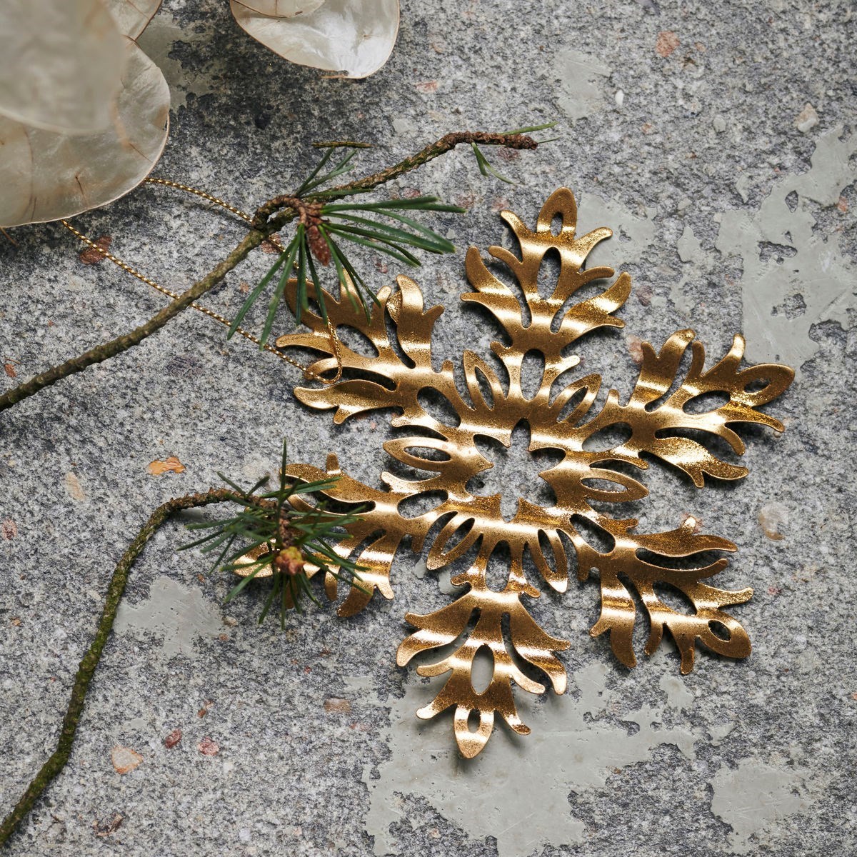 Obrázok z Dekorácia plech. kvetina SNOW FLOWER zlatá