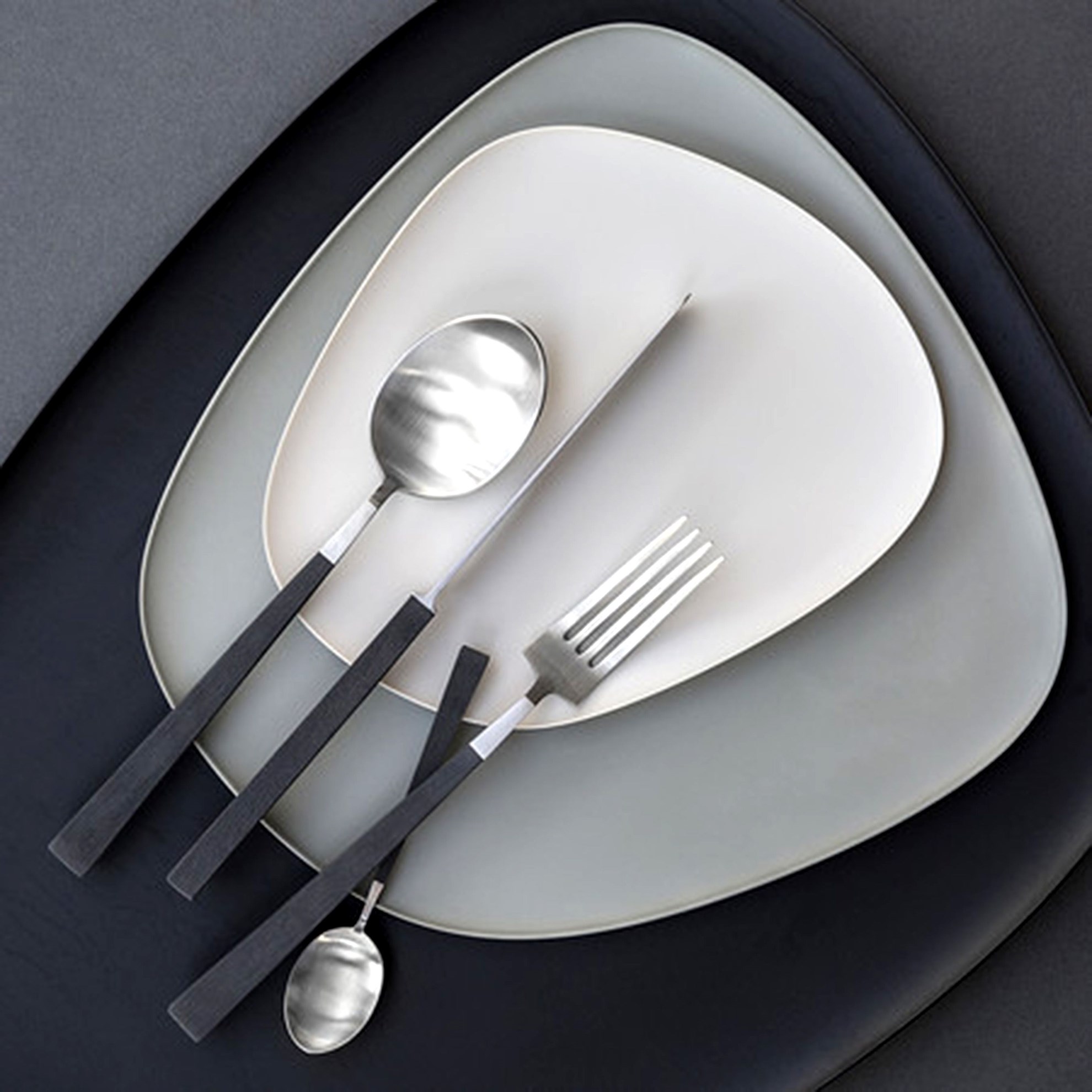 Sada příborů KUBE - 24 ks matné_1