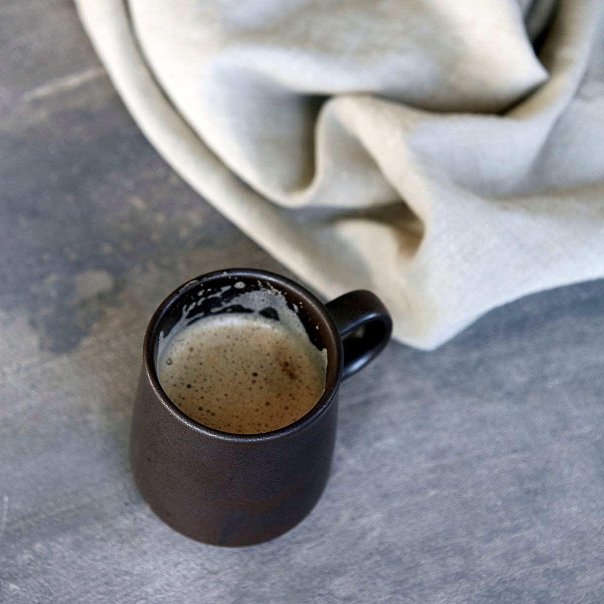 Hrnek FOREST černo hnědý_0