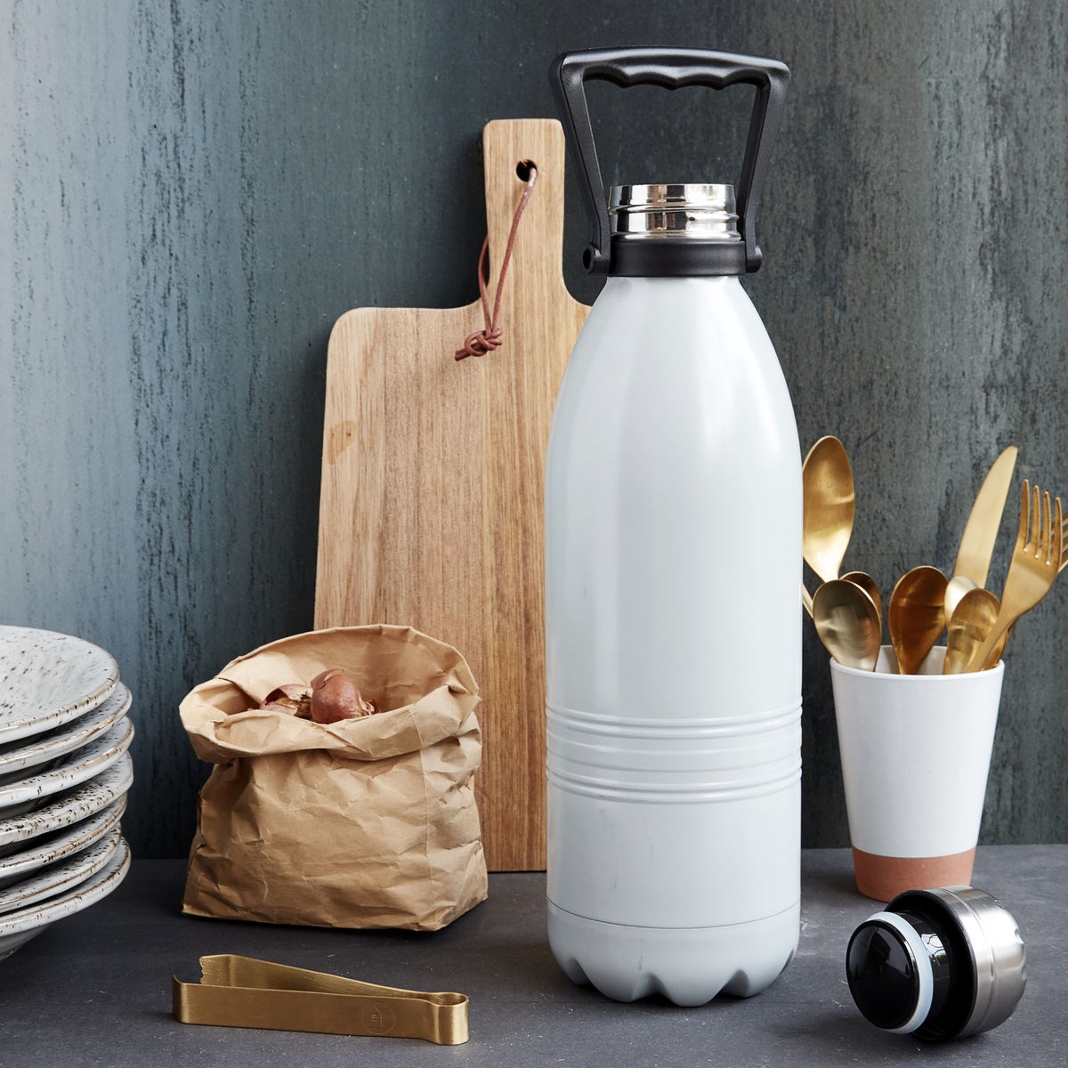 Termoska 1,5 l šedá matná_1