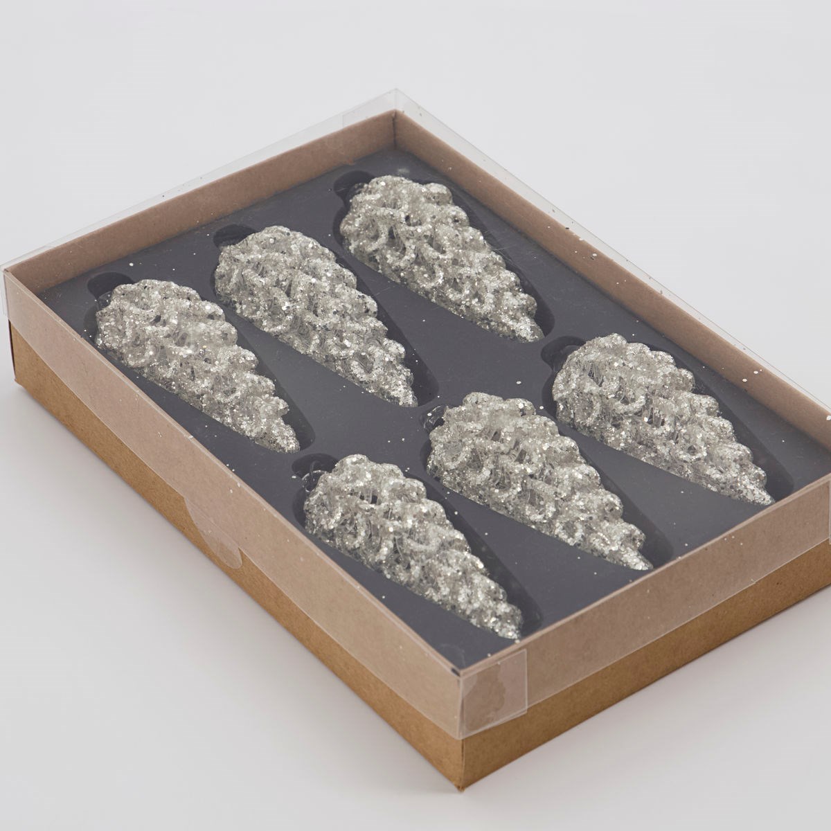 Vánoční ozdoba ve tvaru šišky CONE 9 cm SET/6ks stříbrná_1