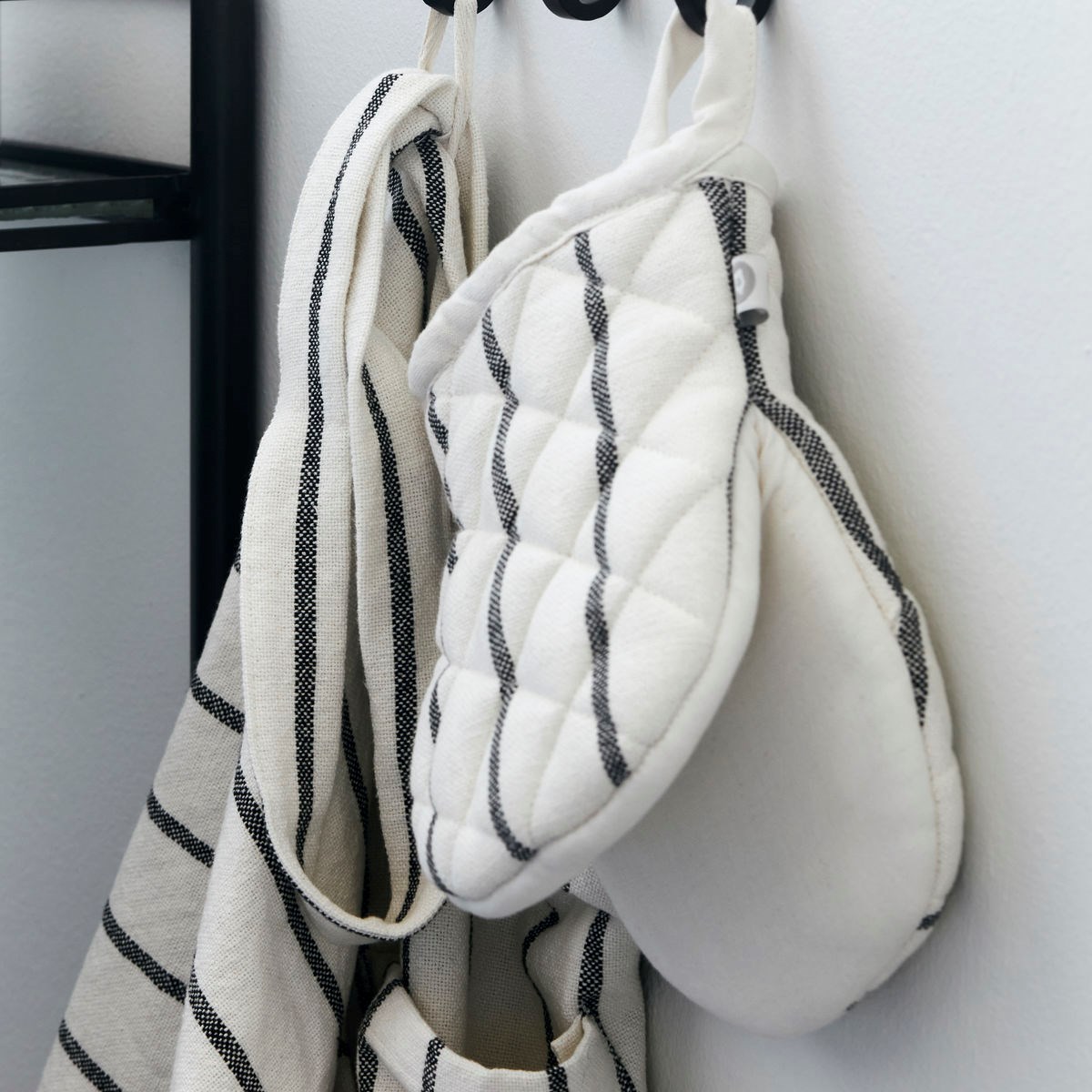 Rukavice na vaření DRY bílá s černými pruhy_1