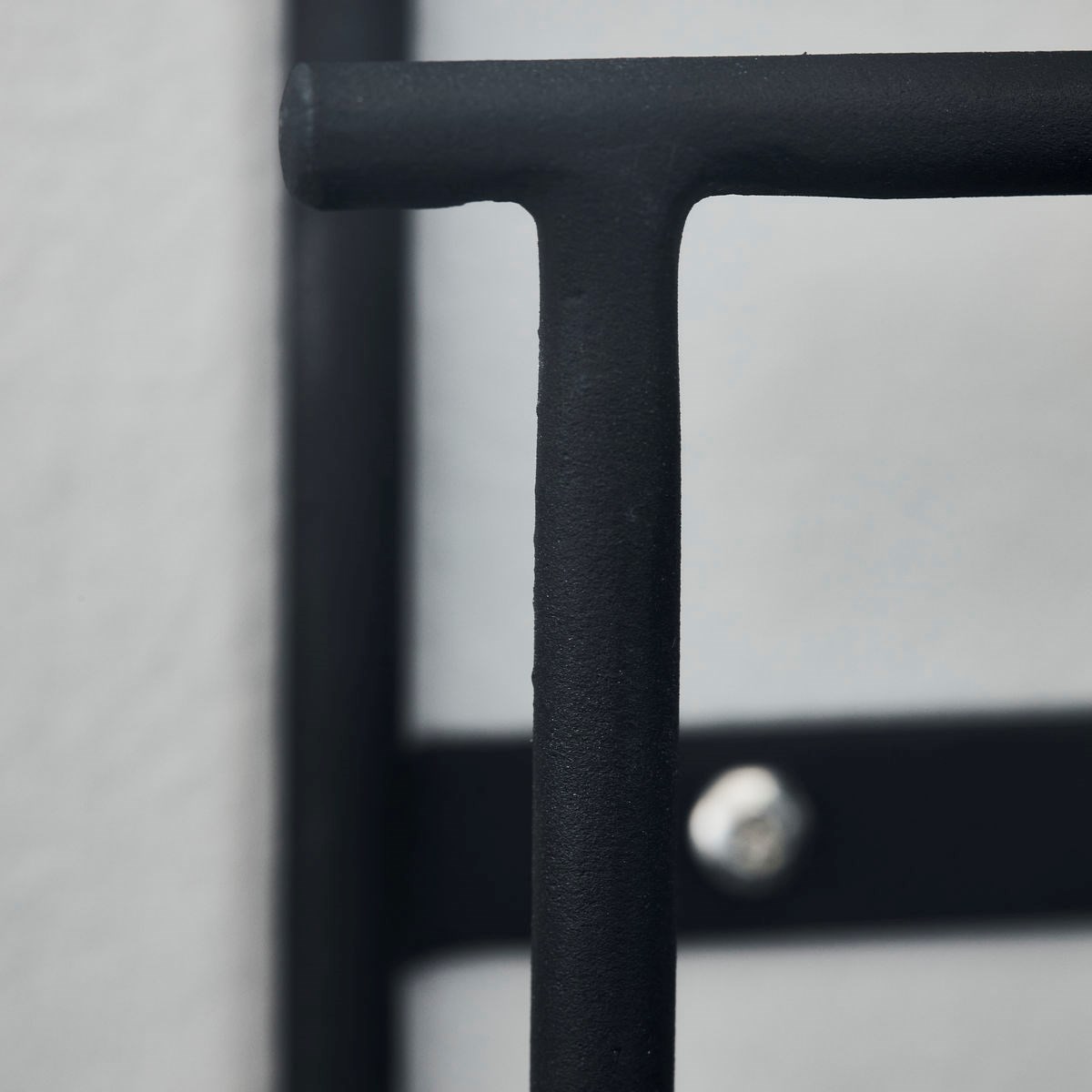 Držák /stojan na časopisy HOLD 50 cm černý_1