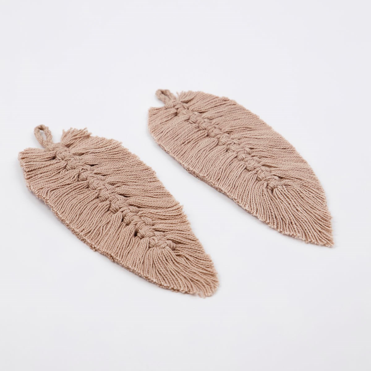 Listy macramé BARKASTE SET/2 ks 16cm přírodní_1