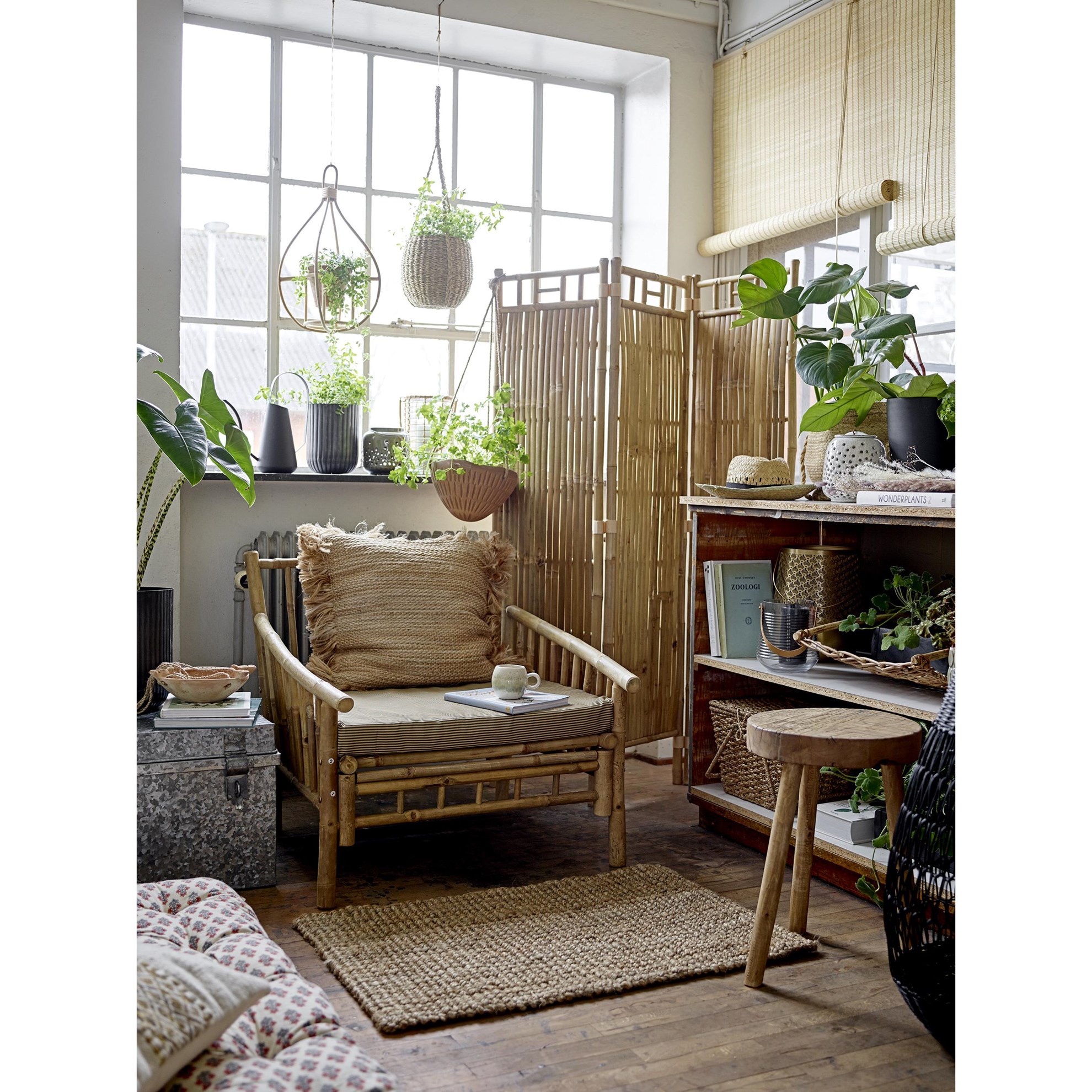 Klobouk s černým lemem_3