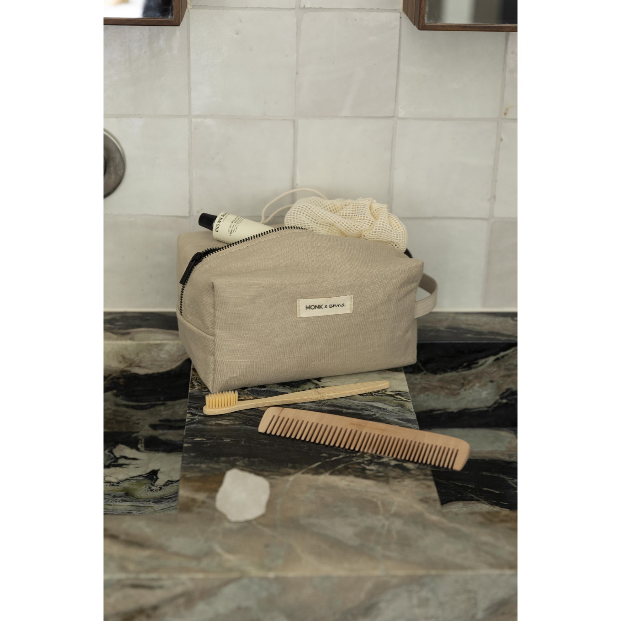 Lněná toaletní taška Monk & Anna béžová_0