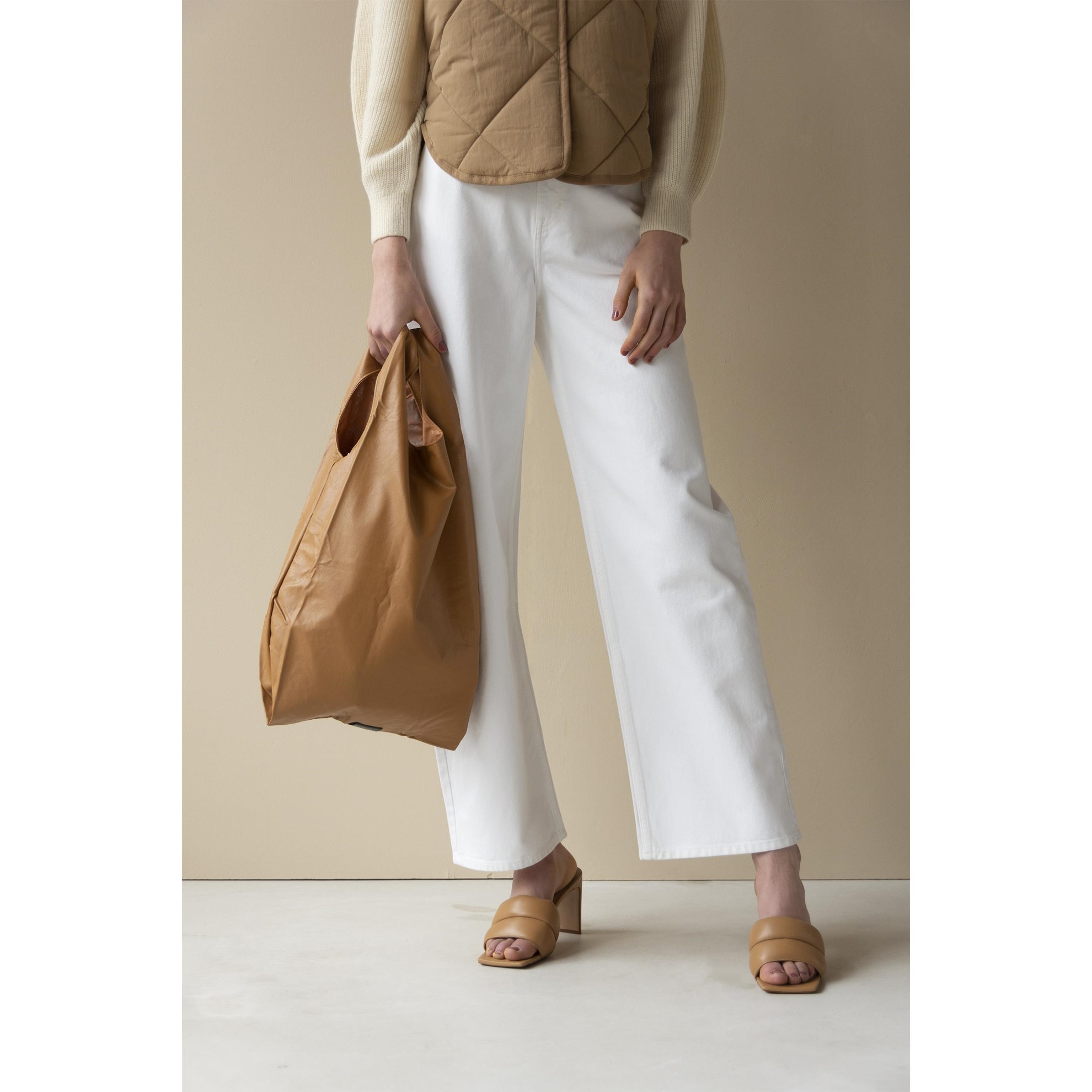 Nákupmí taška Tinne+Mia z umělé vegan kůže karamelová_1