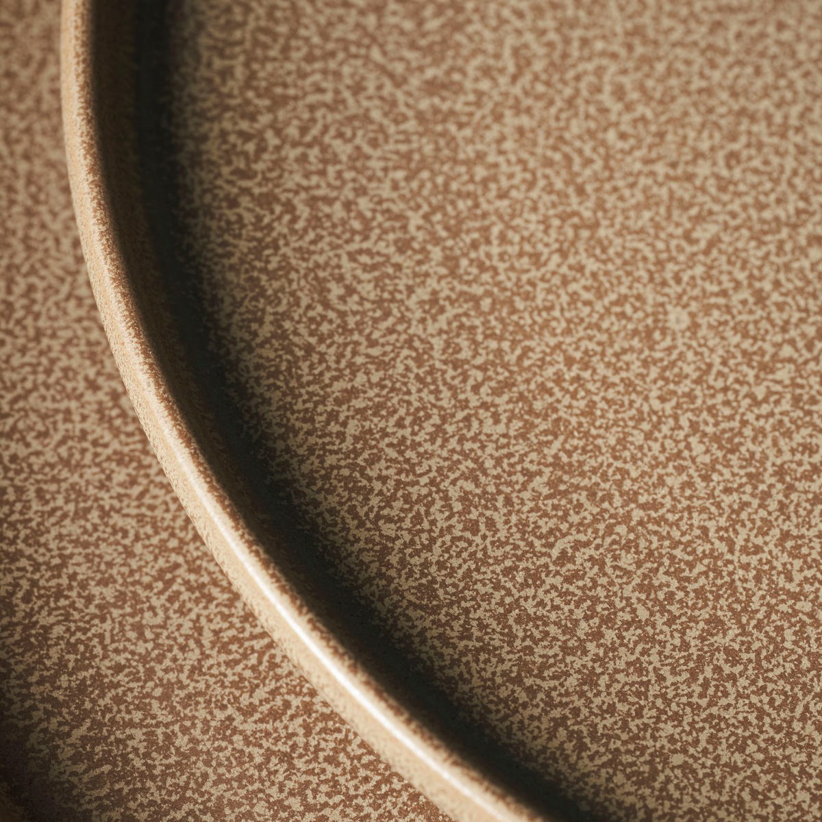 Dezertní talíř CARA 21cm hnědý_2