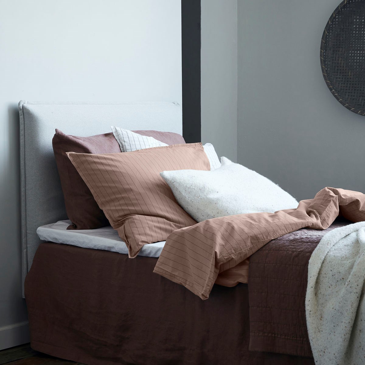 Perkálová sada povlečení DAGNY sv. hnědá s proužky_1