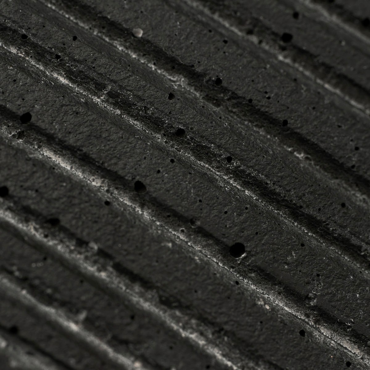 Květináč GROUND betonový 28 cm černý_1