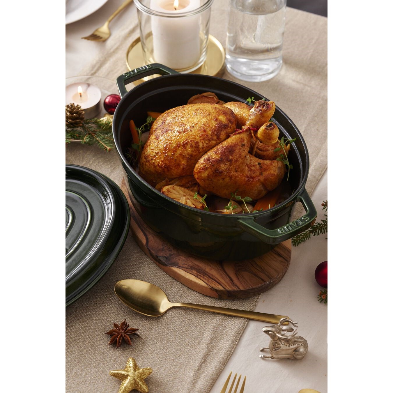 Hrnec STAUB  oválný 31 cm zelený 5,5l_3