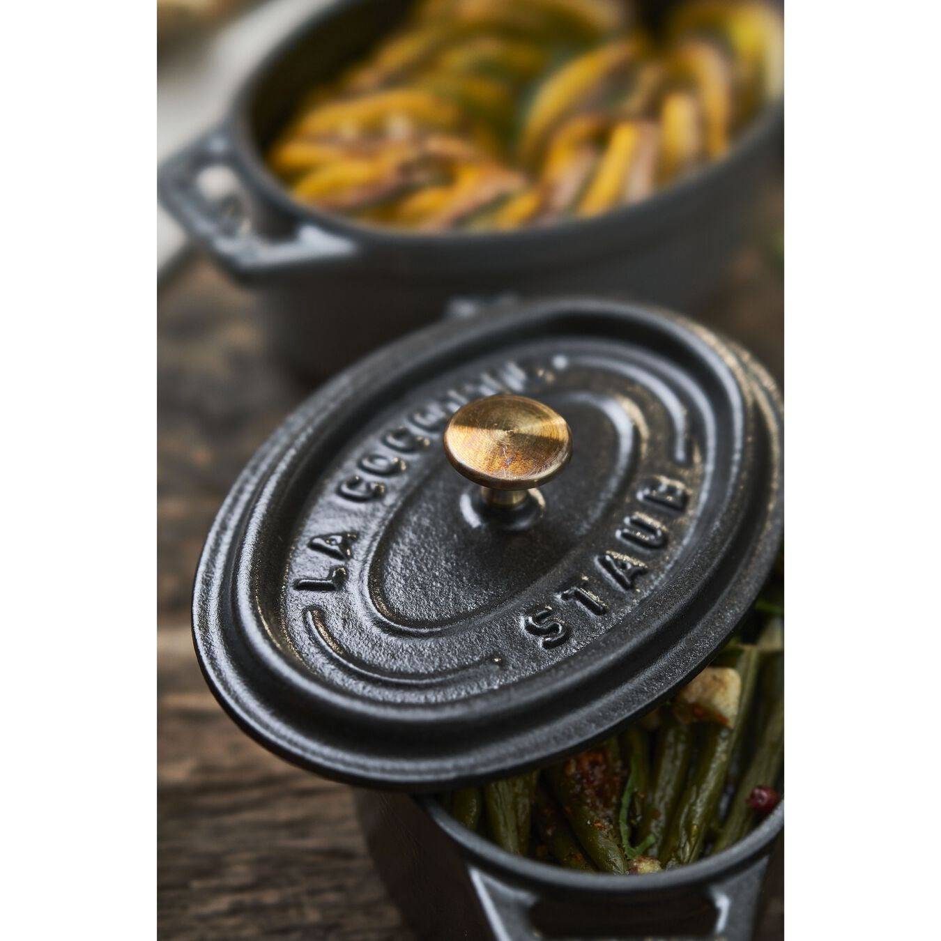 Hrnec STAUB oválný 15 cm černý_4