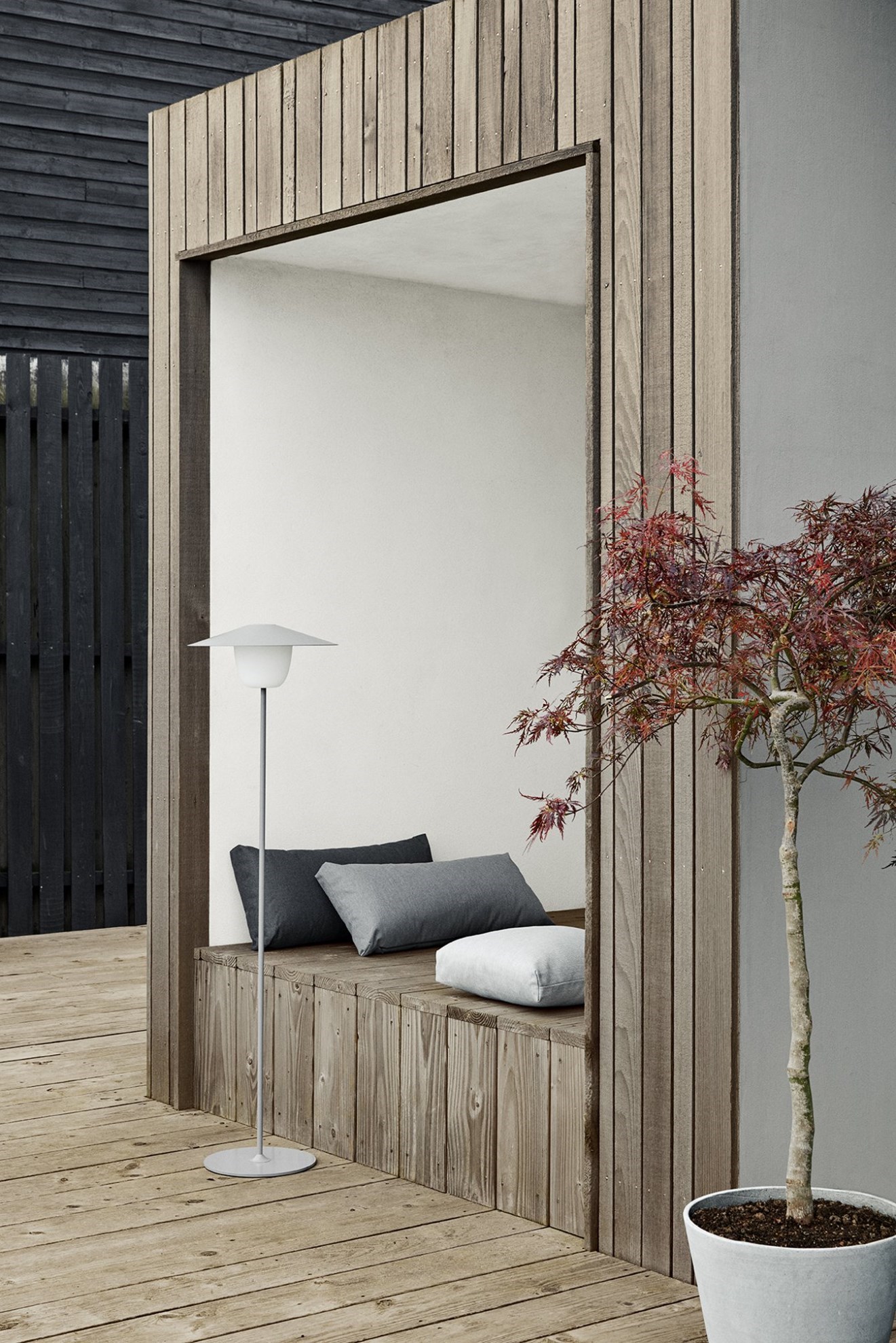 Obrázok z Vonkajšie polohovacie lehátko Blomus STAY 120cm svetlo šedé