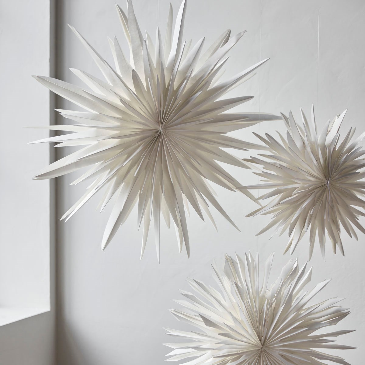 Papírová hvězda na zavěšení DUST slon.kost  P.70 cm_2