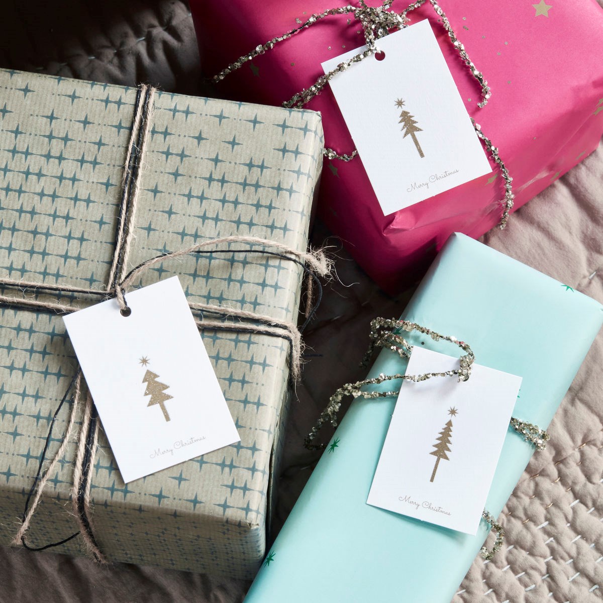 Štítky na dárky NAIVE SET/12 ks, zlaté_1