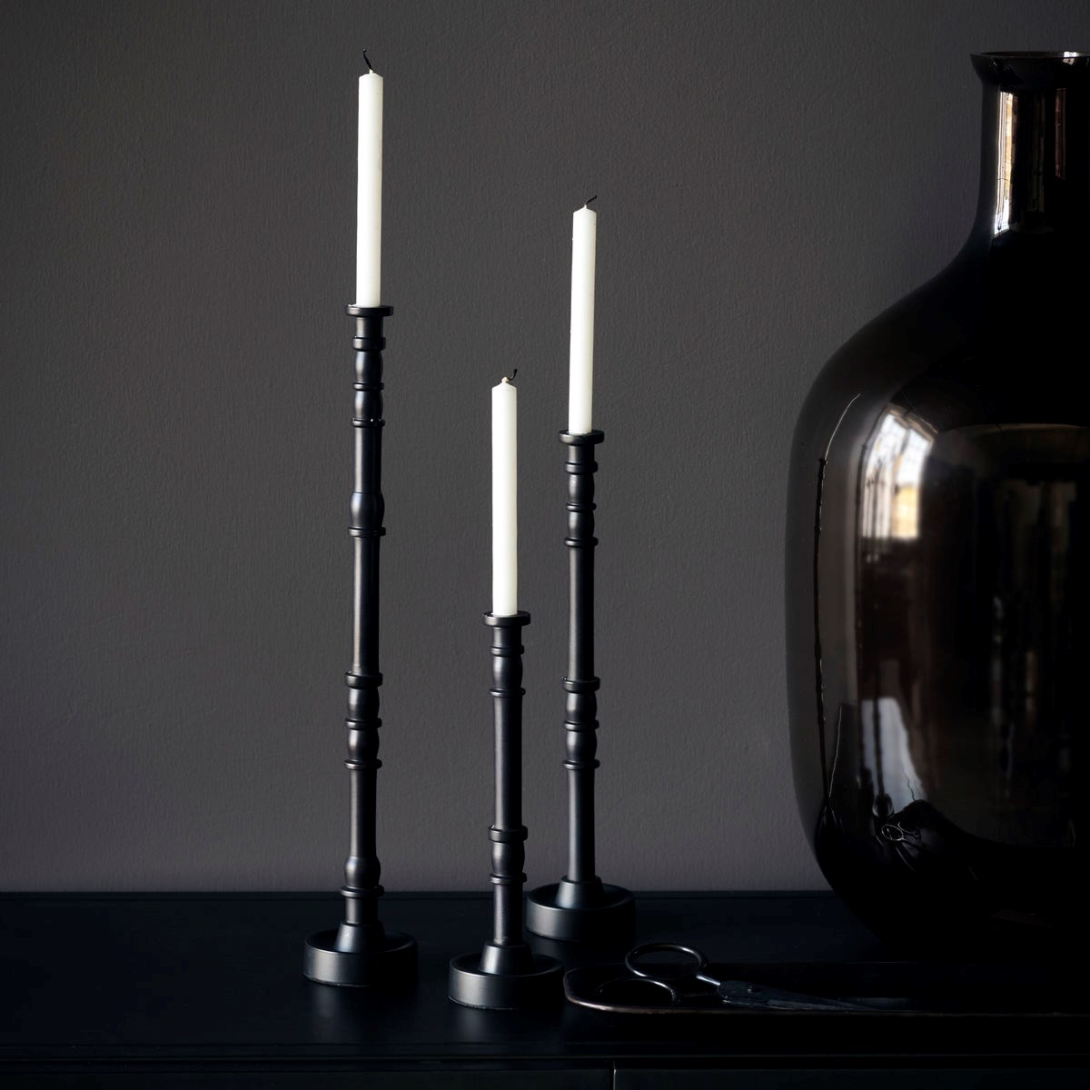 Svícen JERSEY V. 28 cm hnědý_2