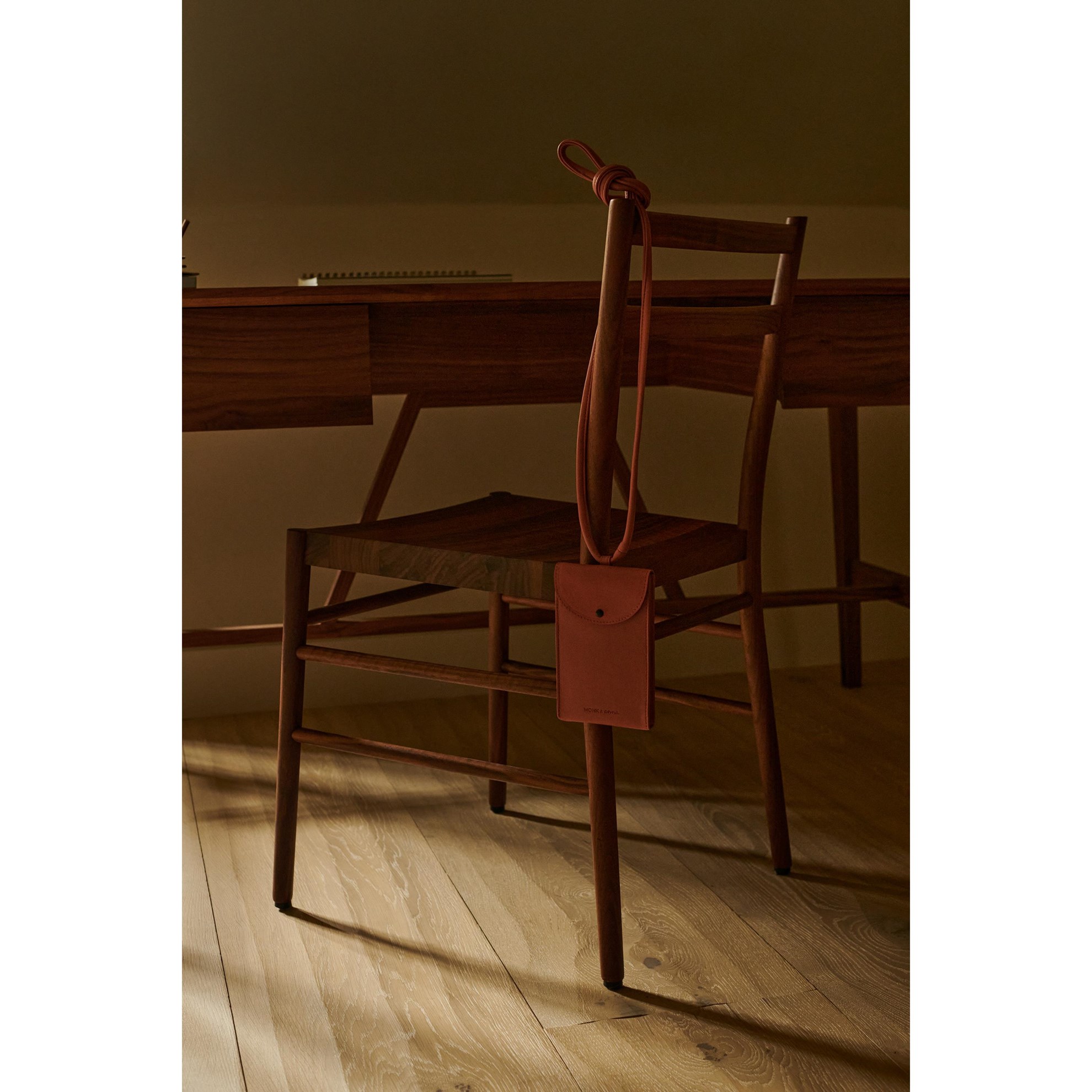 Pouzdro / kabelka na telefon Monk & Anna červenohnědá_2