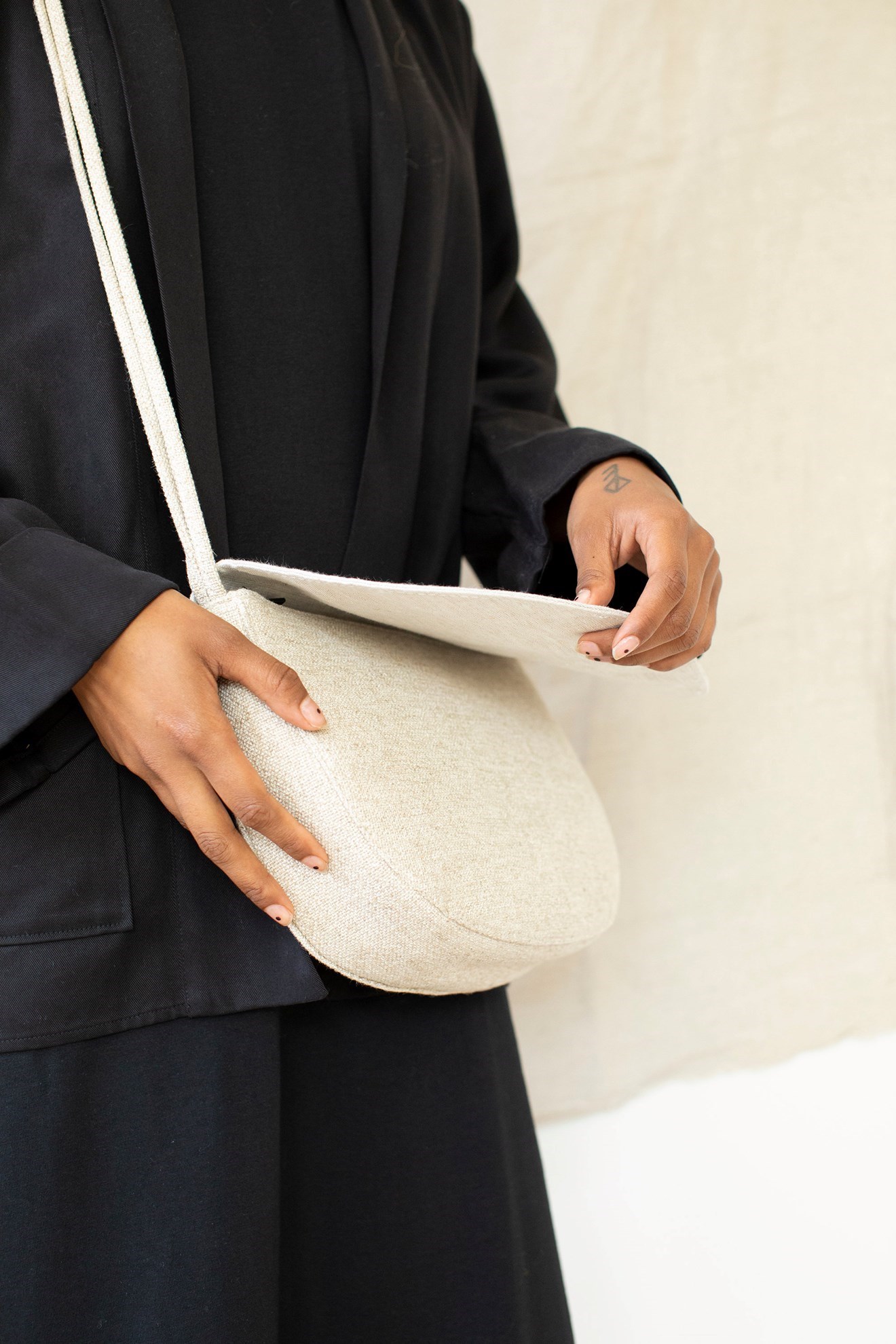 Obrázok z Kabelka cez rameno SOMA half moon Monk & Anna ľana