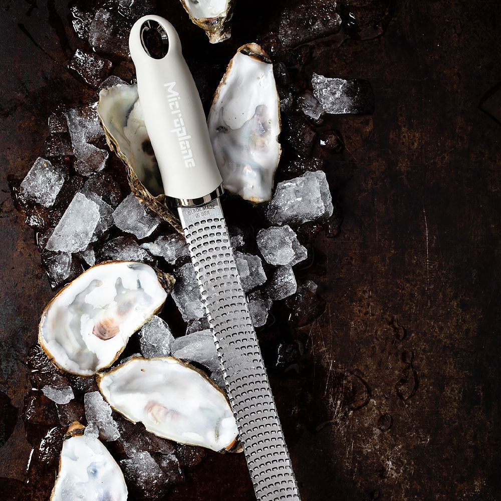 Struhadlo Microplane PREMIUM ZESTER jemné s rukojetí bílé_0