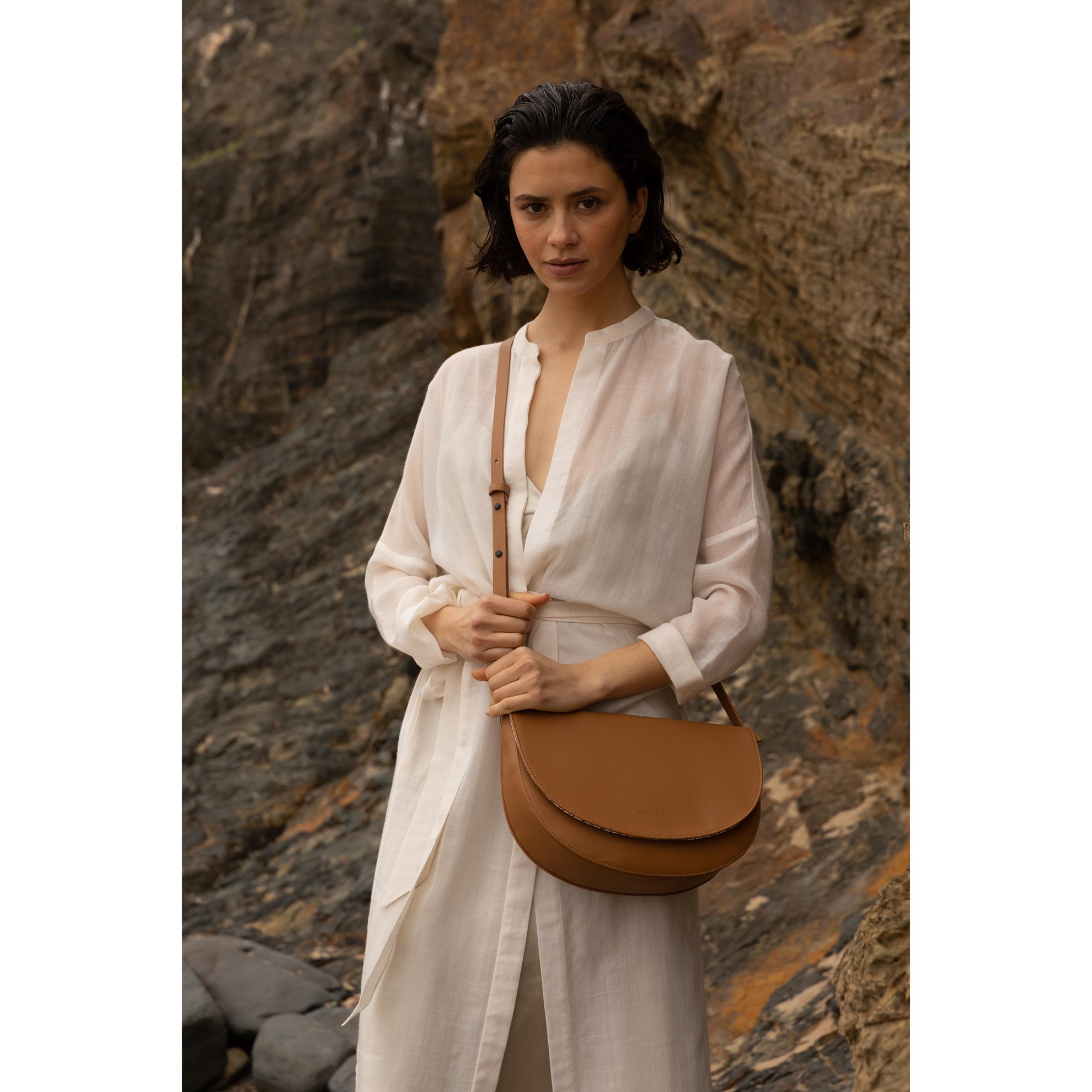 Kabelka SOMA půlměsíc Monk & Anna acorn_4