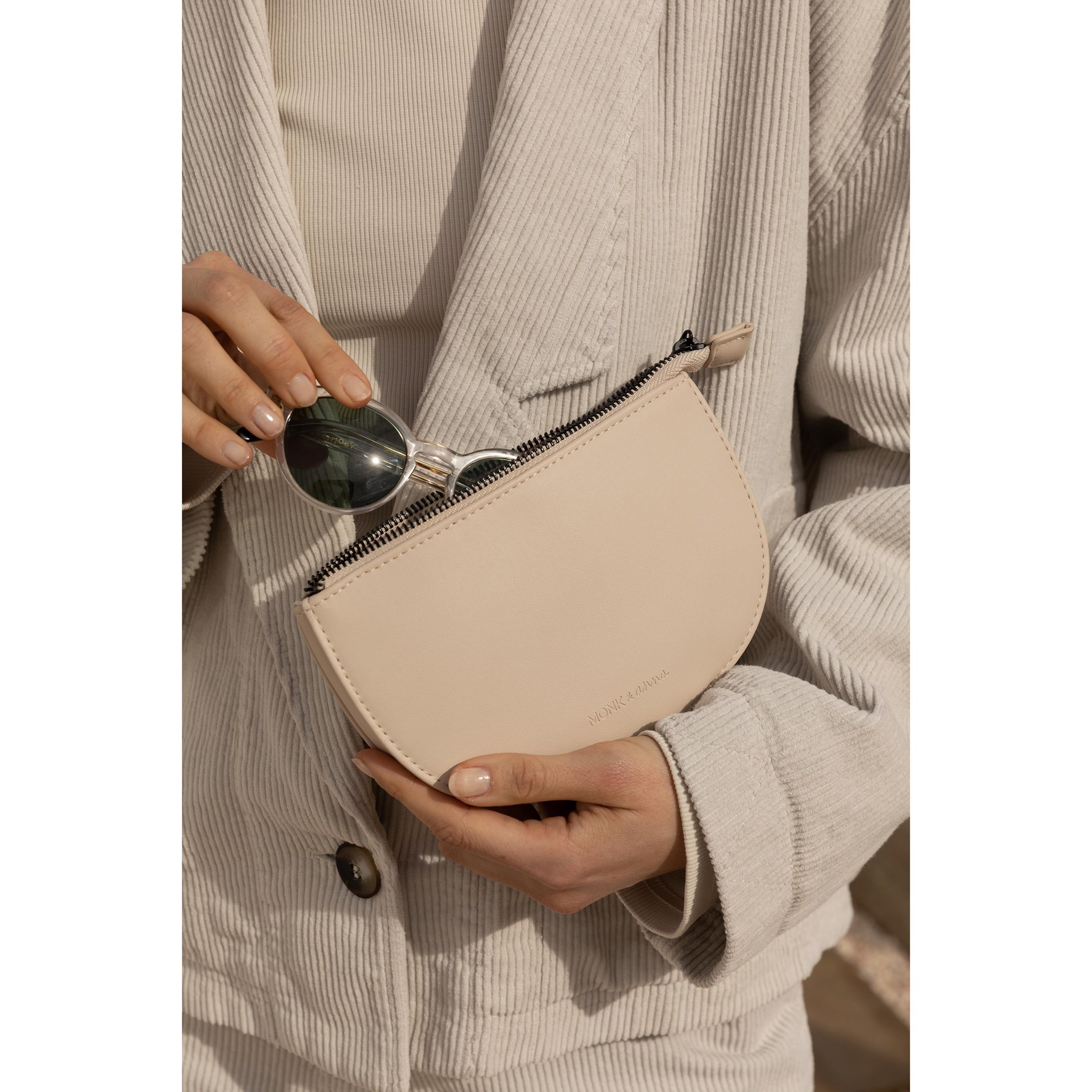 Peněženka / kosmetické pouzdro MONDOTO půlměsíc Monk & Anna stone_3