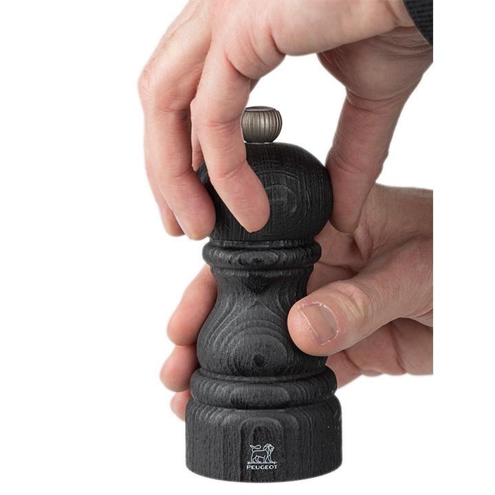 Ruční mlýnek na pepř PEUGEOT PARIS NATURE V.18 cm černý_2