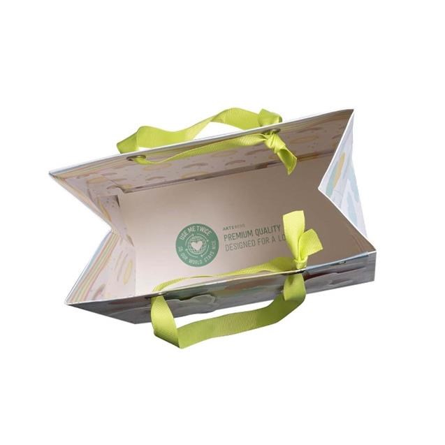 Kvalitní dárková taška 20x20x11 cm 3D zajíčci s balónky_2