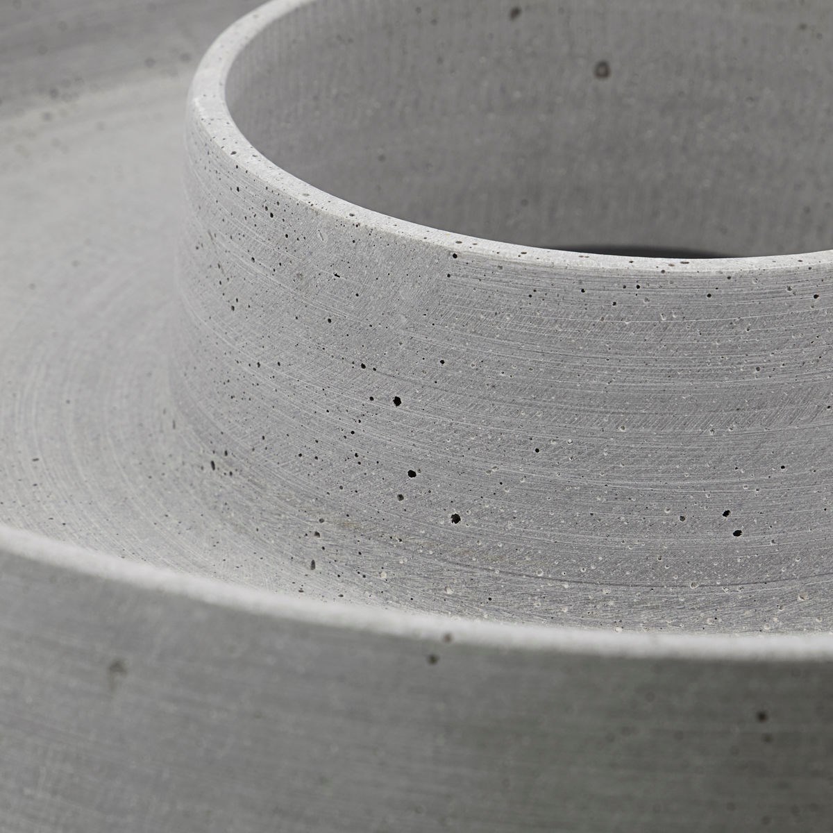 Dekorační svícen/tác RING P.45cm šedý_0