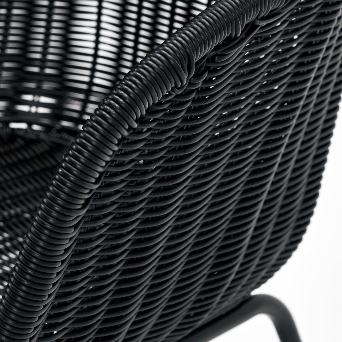 Křeslo HAPUR černé_3