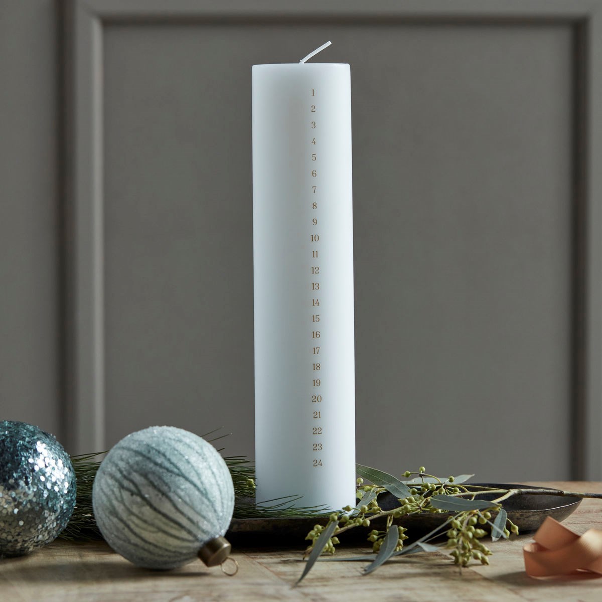 Adventní svíčka/kalendář V.30cm bílá_1
