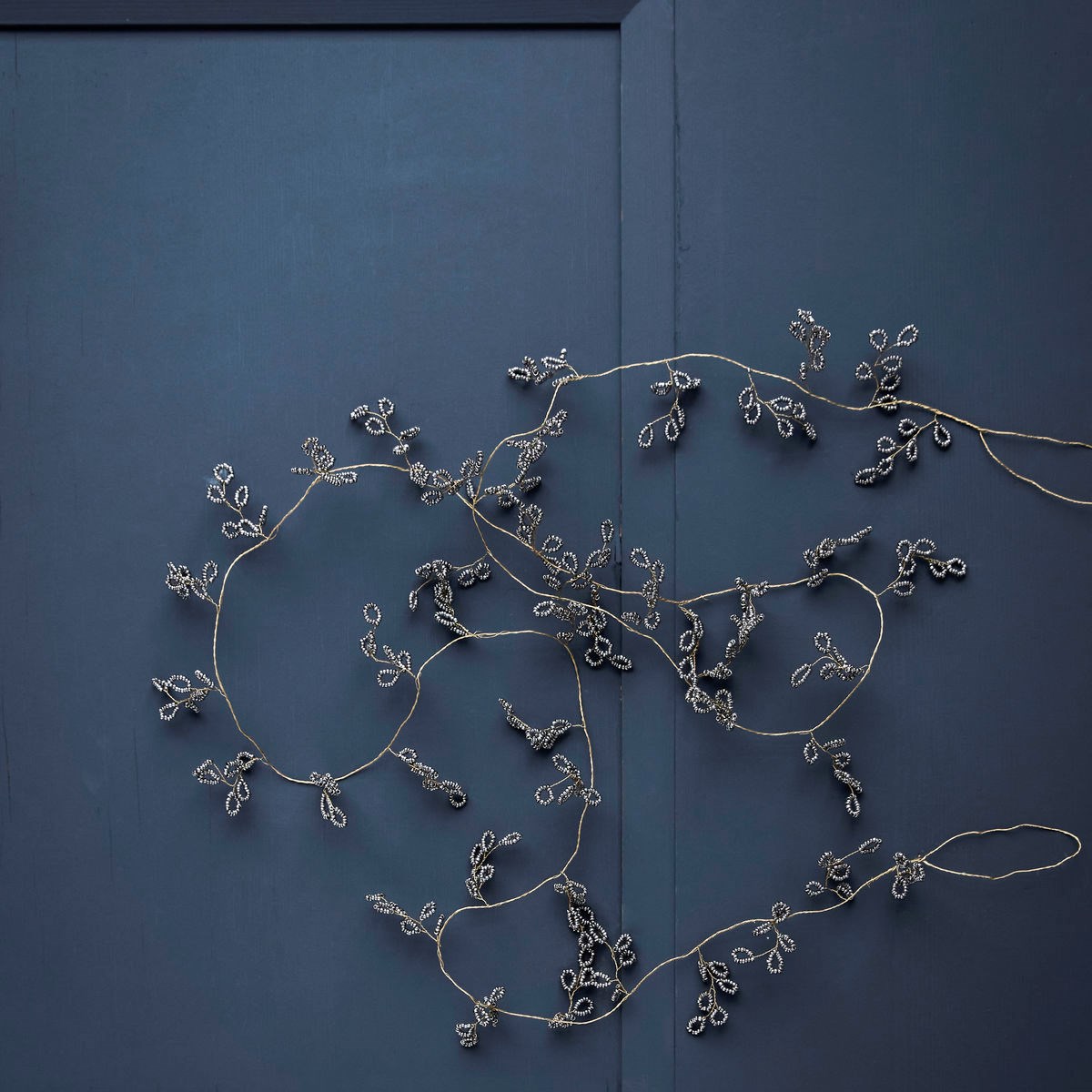 Girlanda s korálky BRANIC D.183cm šedá_1