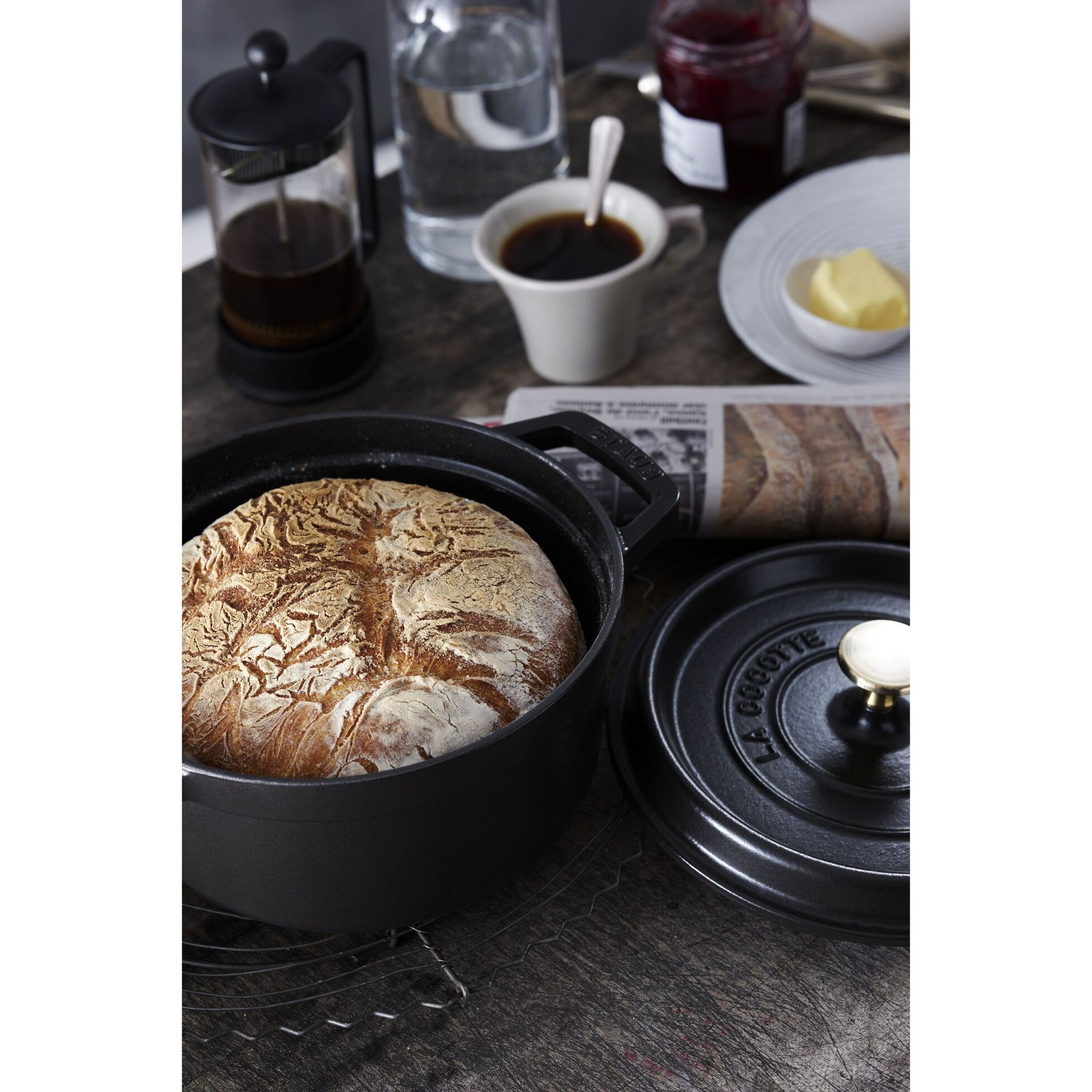 Hrnec STAUB  kulatý 22 cm černý 2,6l_1