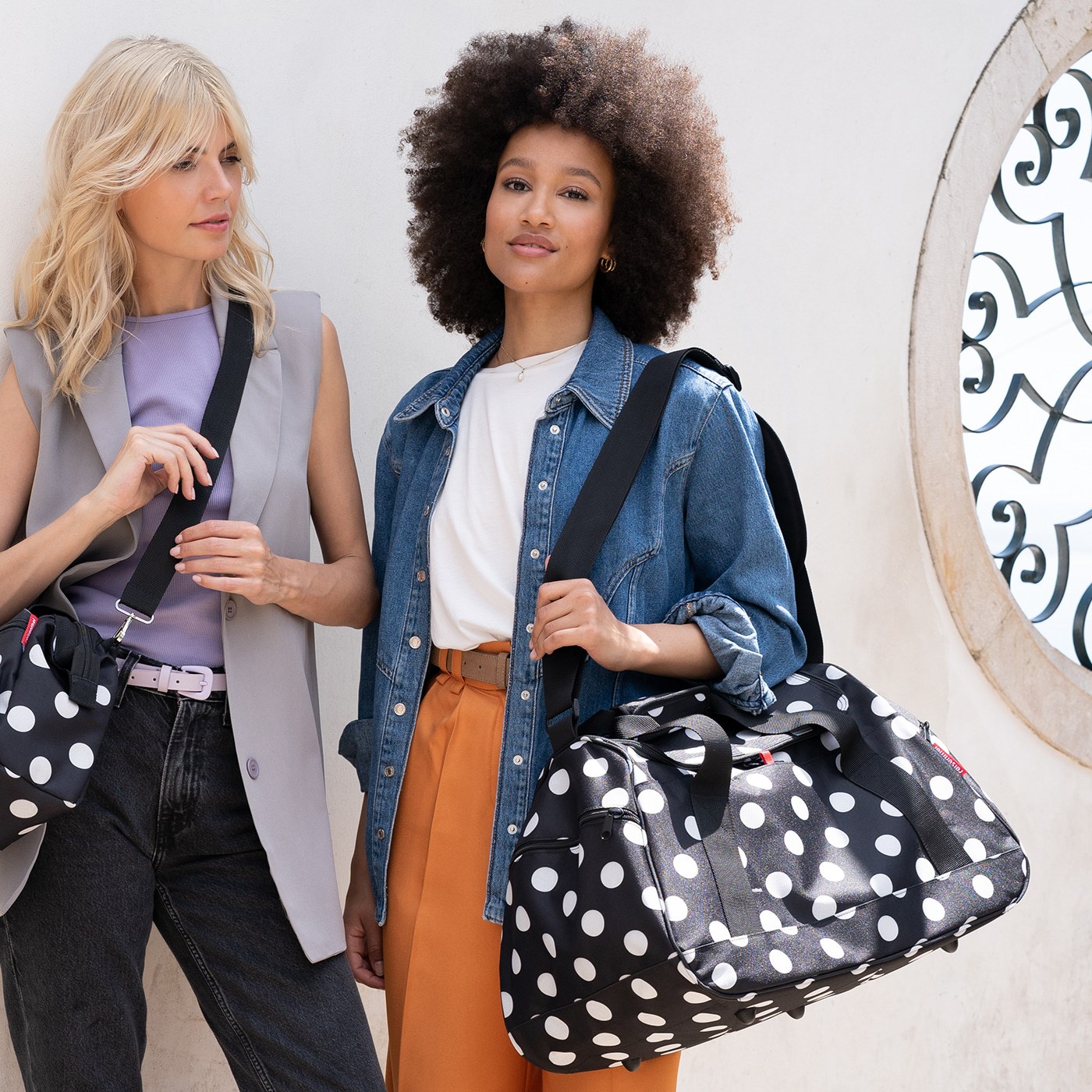 Sportovní taška Activitybag dots white_0