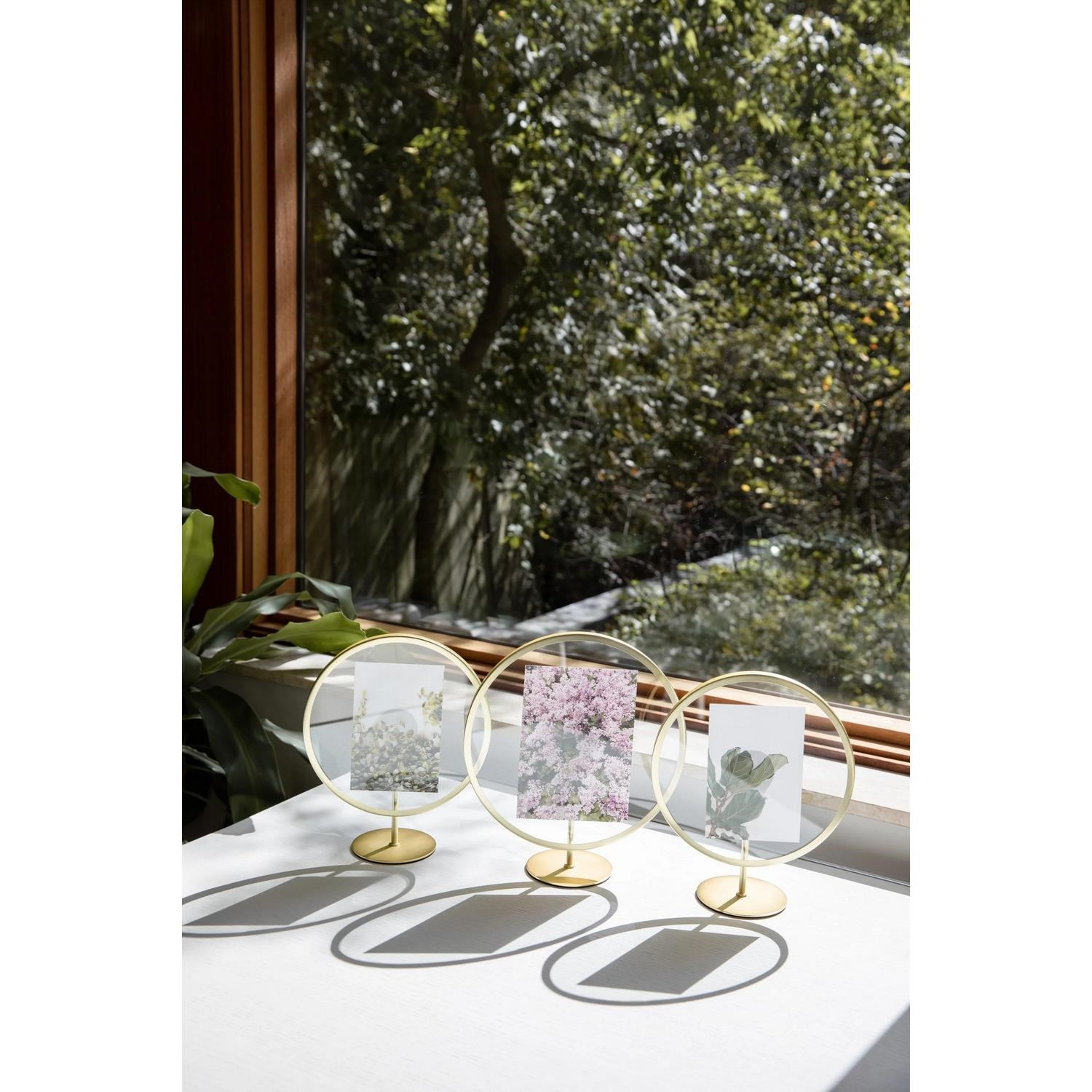 Fotorámeček INFINITY ROUND 10x15 cm mosazný_1