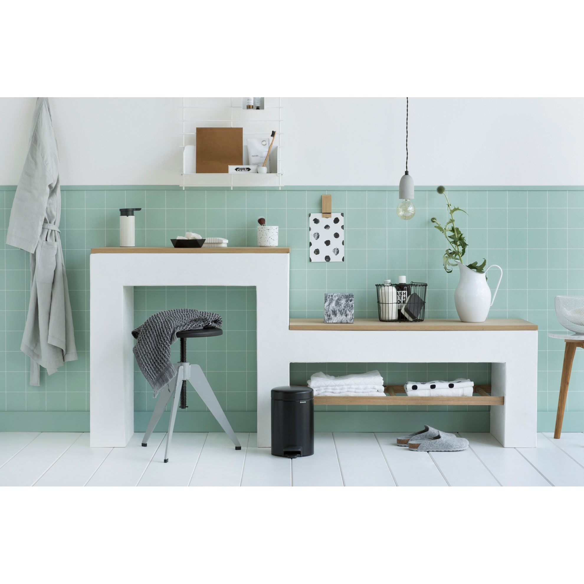 Pedálový odpadkový koš Brabantia NEW ICON 3l černý_3