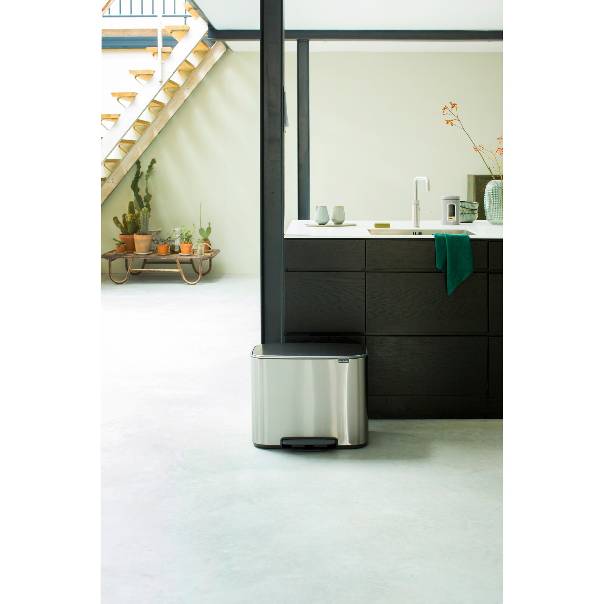 Pedálový odpadkový koš Brabantia BO 11l/23l matný nerez_10