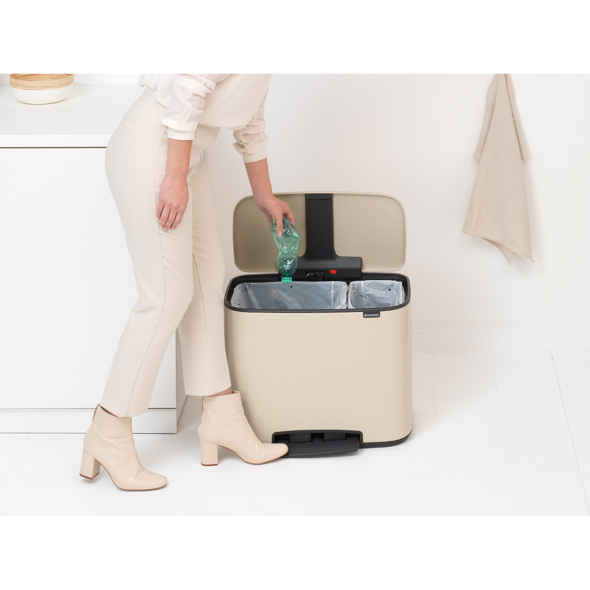 Pedálový odpadkový koš Brabantia BO 11l/23l béžový_2