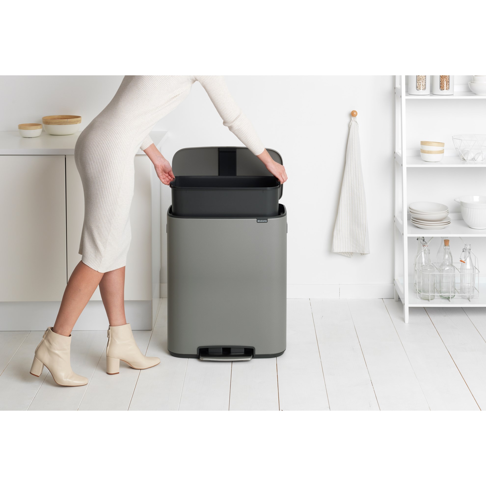 Pedálový odpadkový koš Brabantia BO 60l šedý_12