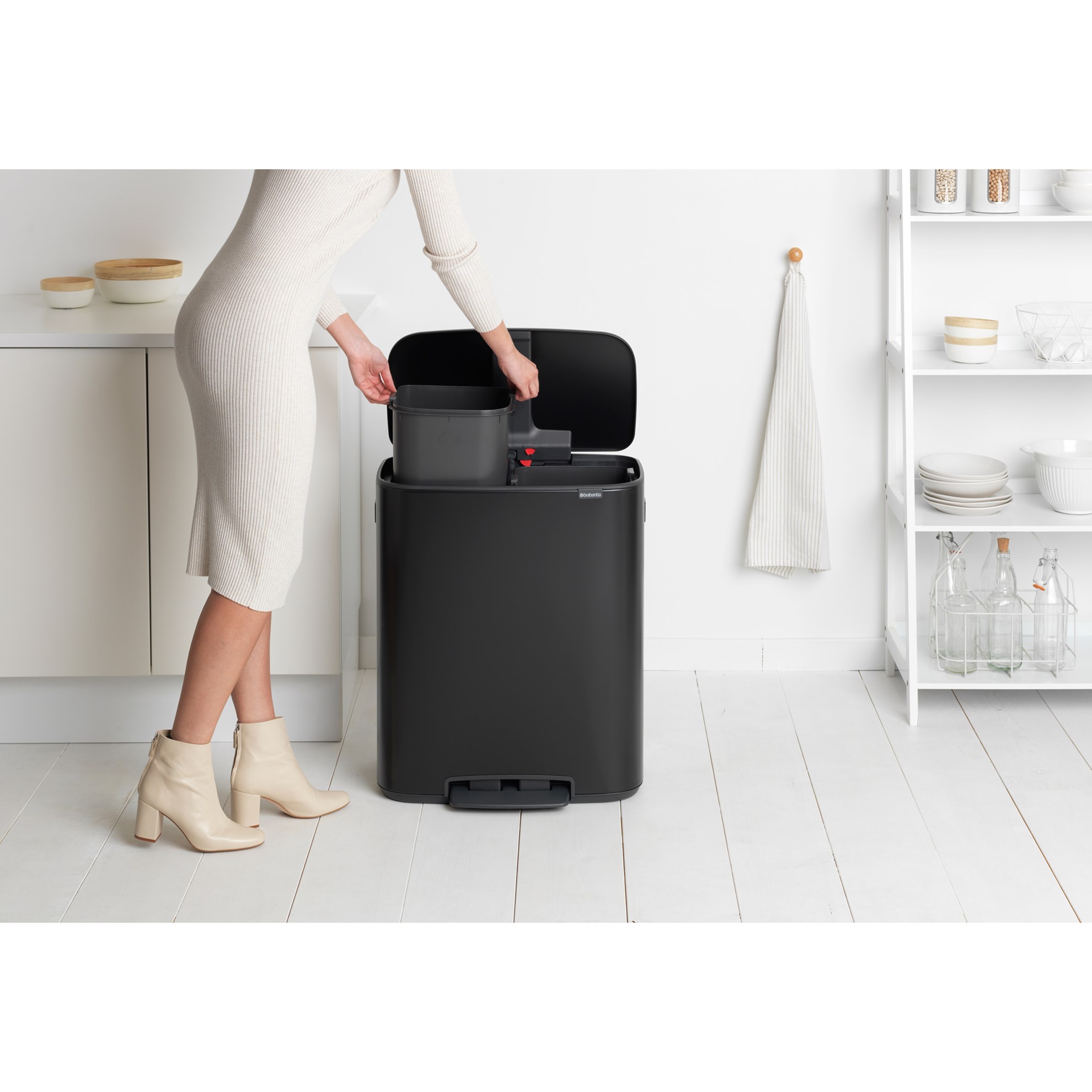 Pedálový odpadkový koš Brabantia BO 2x30l černý_12