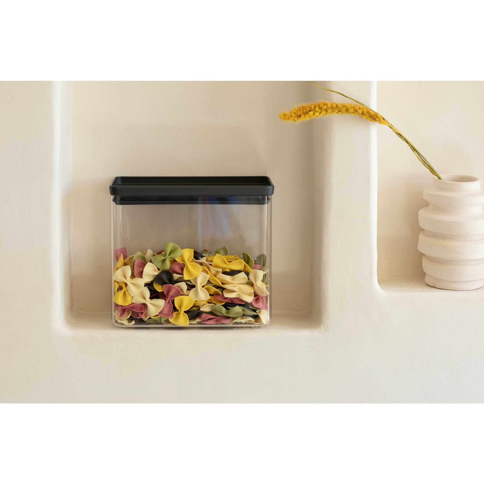 Plastová dóza Brabantia SQUARE 3,5l tmavě šedá_5